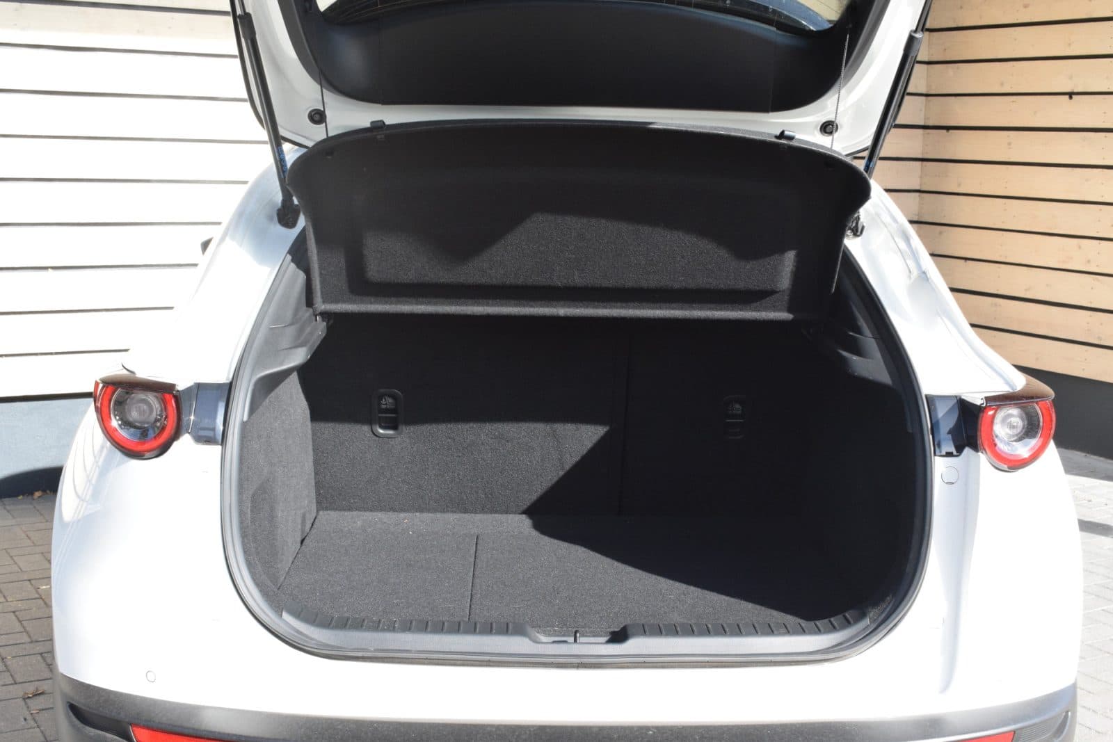 Mazda CX-30 2.0 e-SkyActiv-X 186 pk M Hybrid Centre-line thumbnail 7