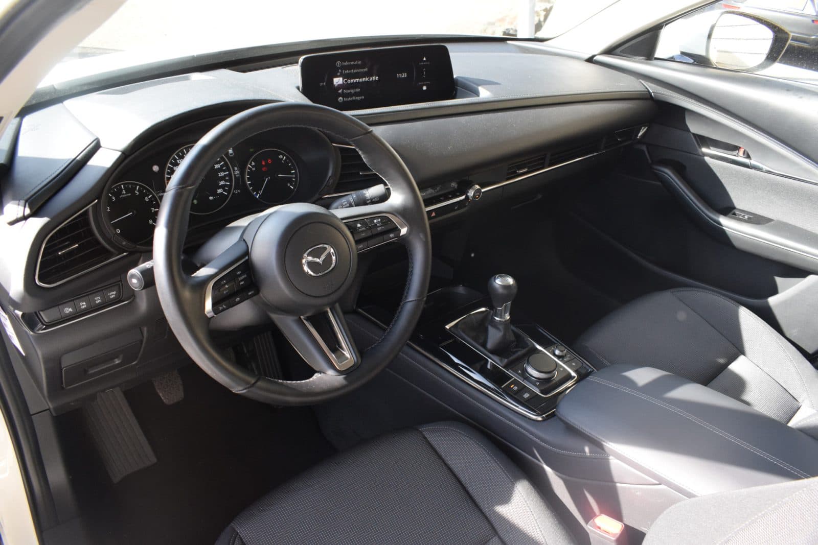 Mazda CX-30 2.0 e-SkyActiv-X 186 pk M Hybrid Centre-line thumbnail 10