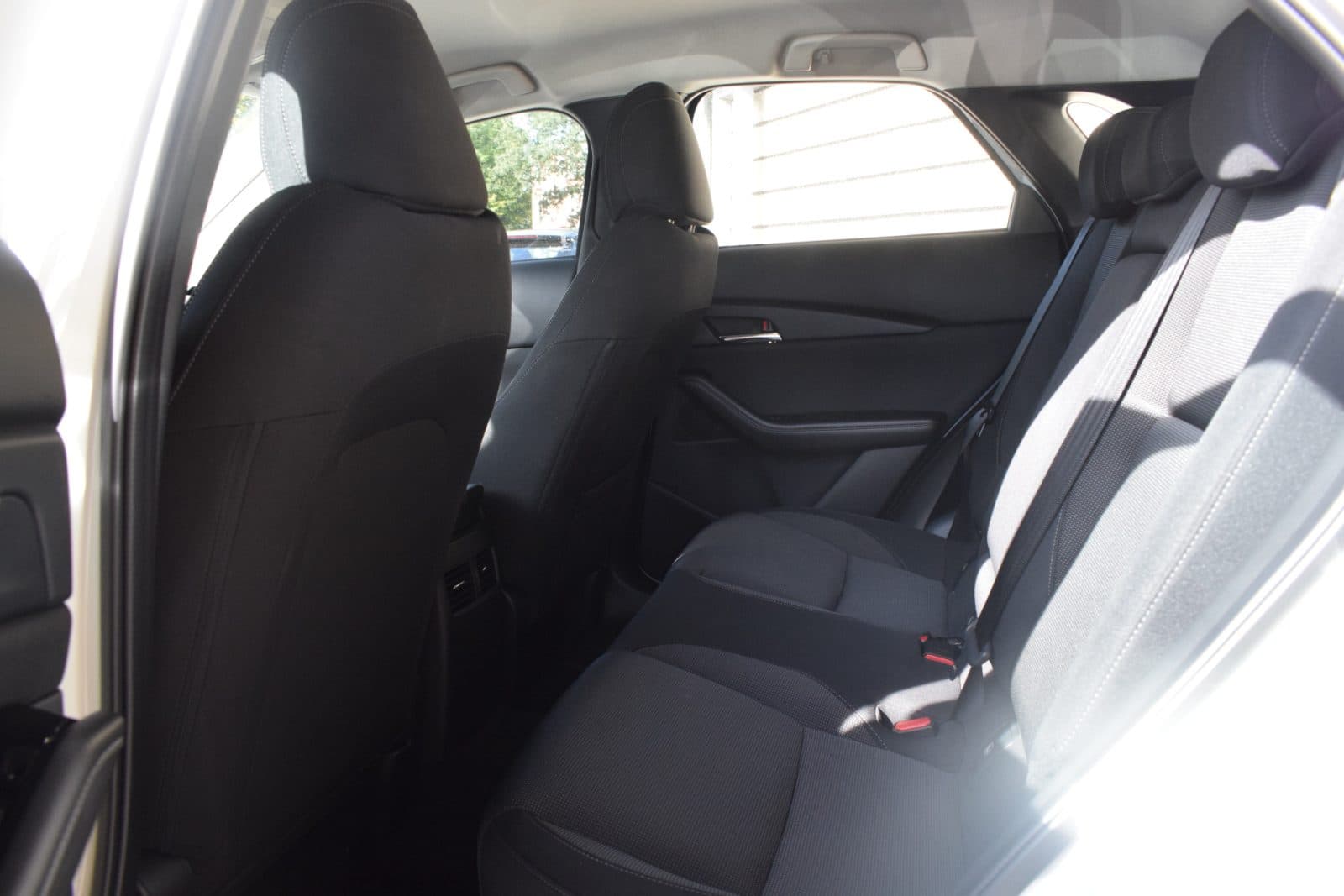 Mazda CX-30 2.0 e-SkyActiv-X 186 pk M Hybrid Centre-line thumbnail 12