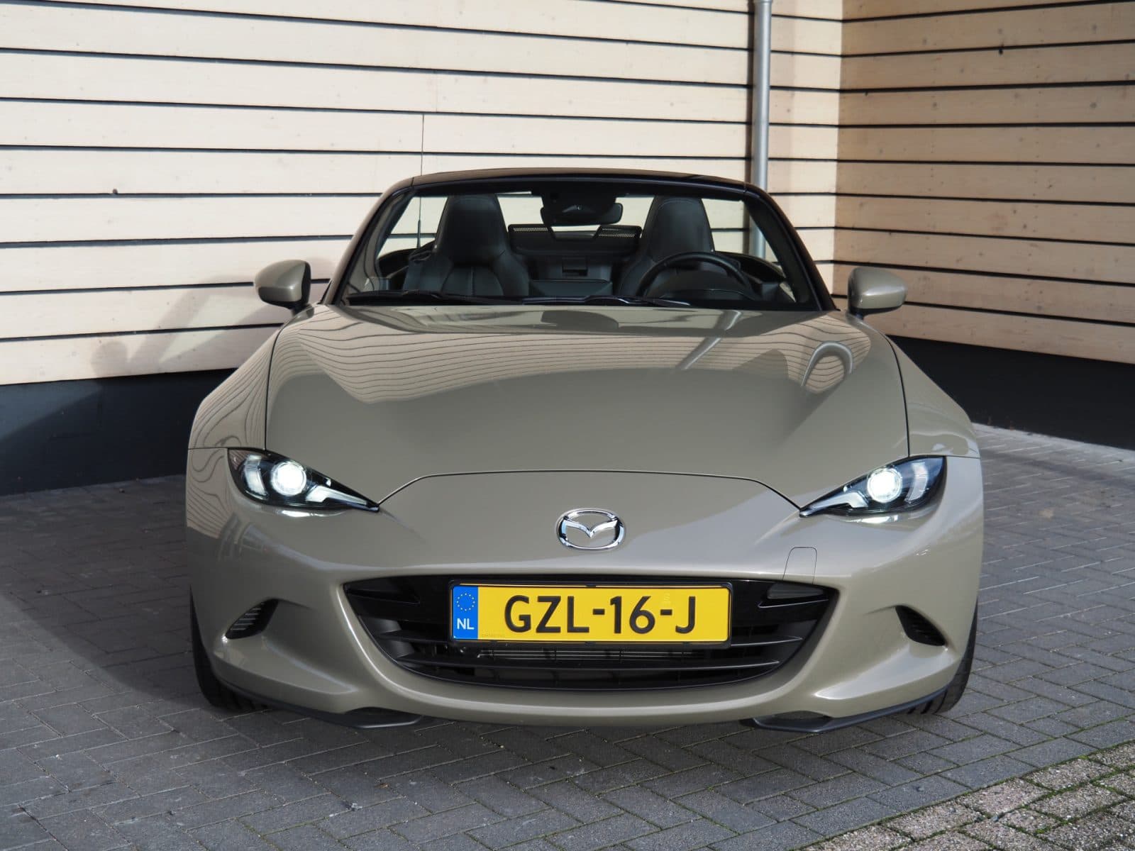 Mazda MX-5 1.5 SkyActiv-G 132 Exclusive-Line – Nu ALL-IN voor € 499,- p.m i.c.m Private lease* thumbnail 4