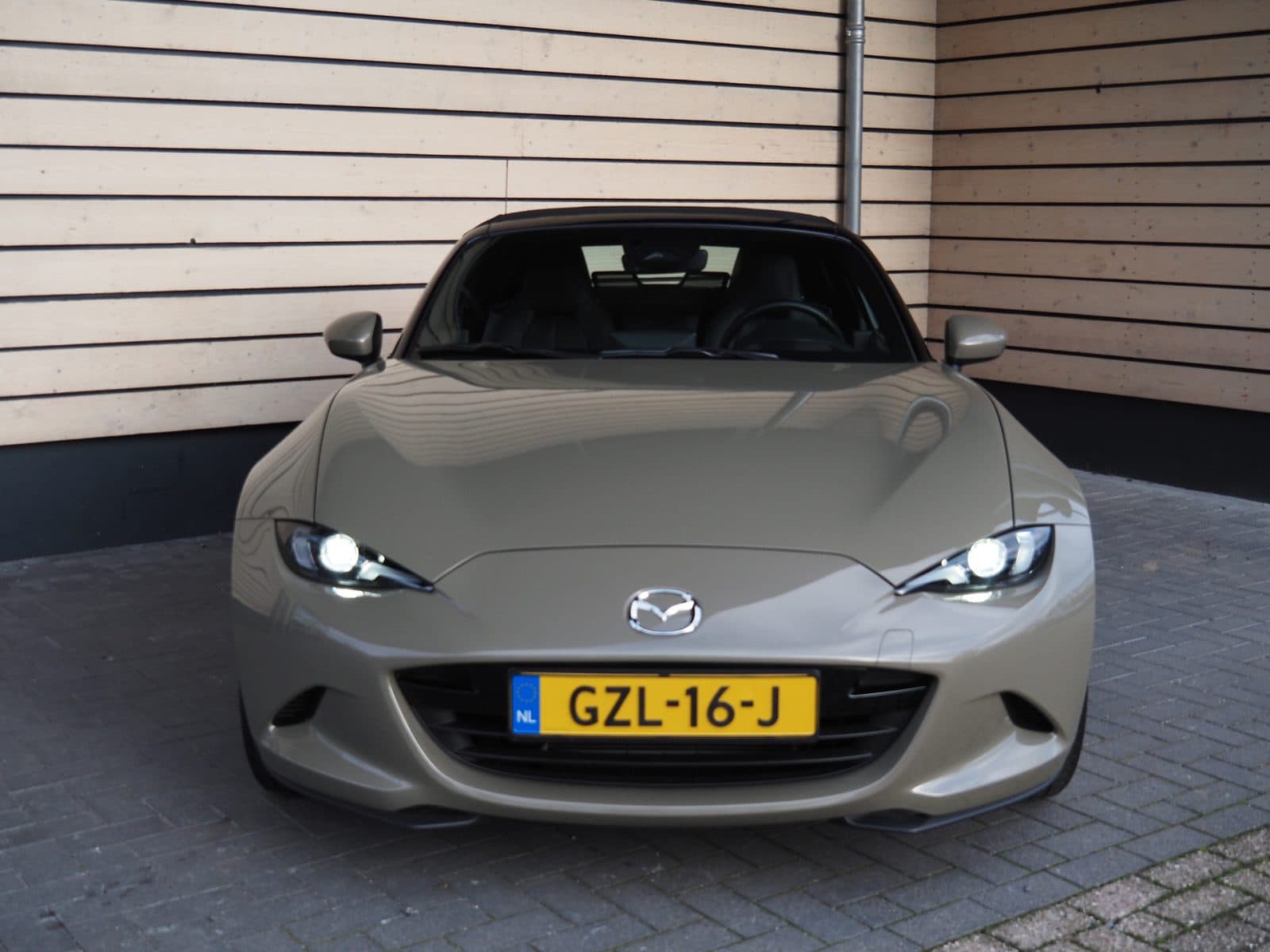 Mazda MX-5 1.5 SkyActiv-G 132 Exclusive-Line – Nu ALL-IN voor € 499,- p.m i.c.m Private lease* thumbnail 5