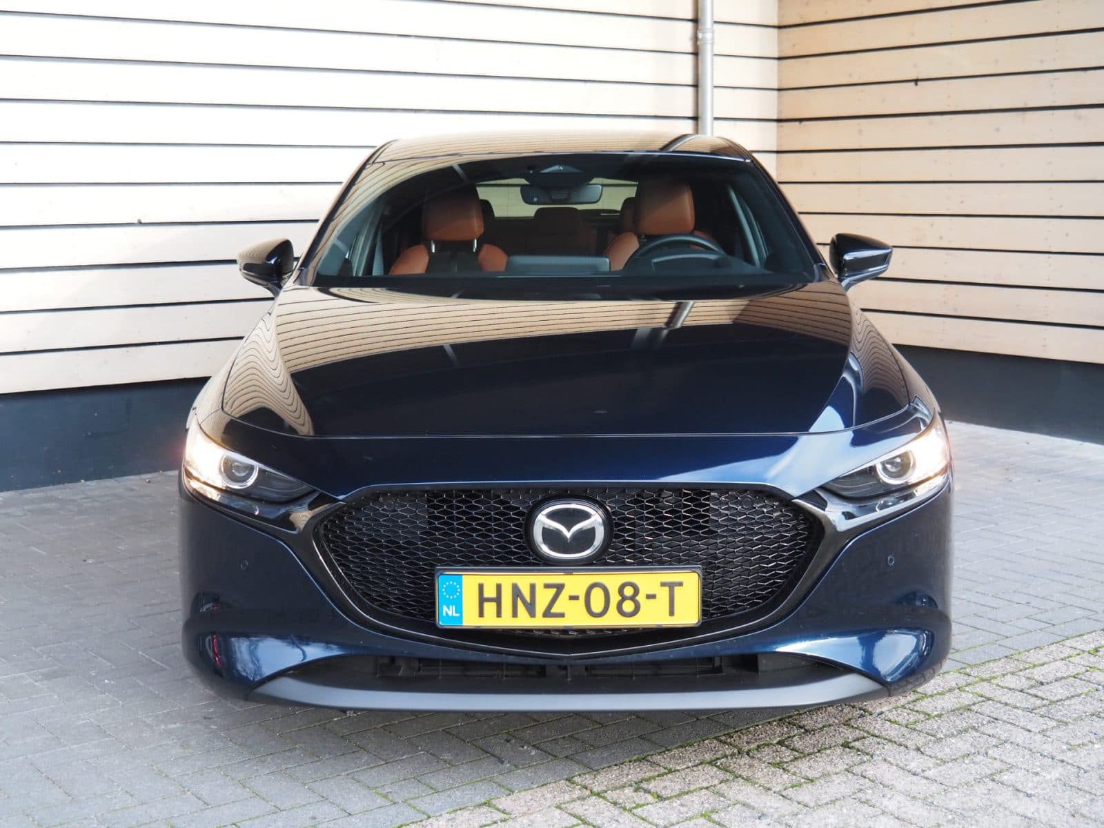 Mazda 3 2.0 e-SkyActiv-X M Hybrid 186 Nagisa thumbnail 2