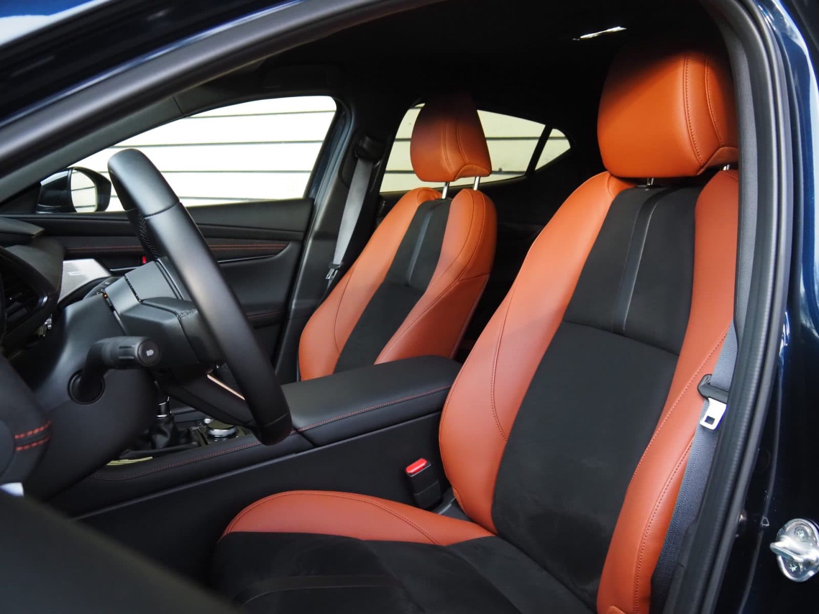 Mazda 3 2.0 e-SkyActiv-X M Hybrid 186 Nagisa thumbnail 8