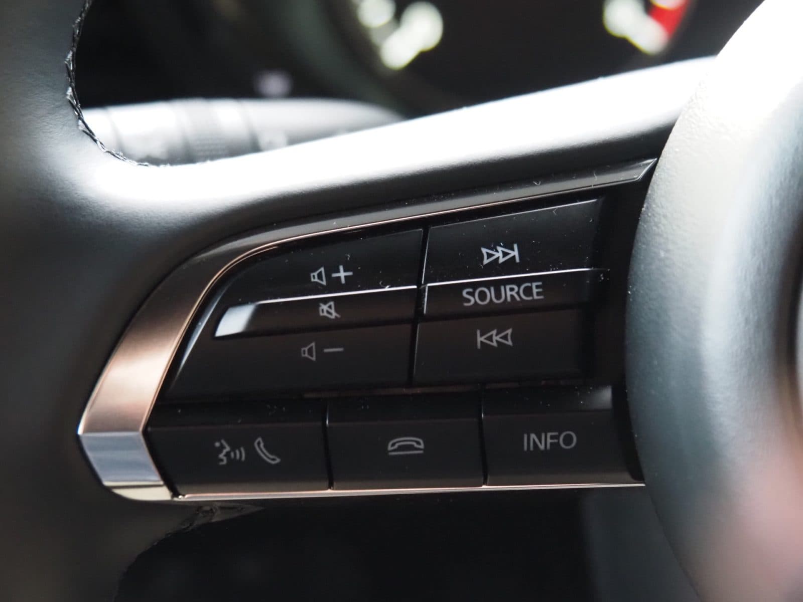 Mazda 3 2.0 e-SkyActiv-X M Hybrid 186 Nagisa thumbnail 17