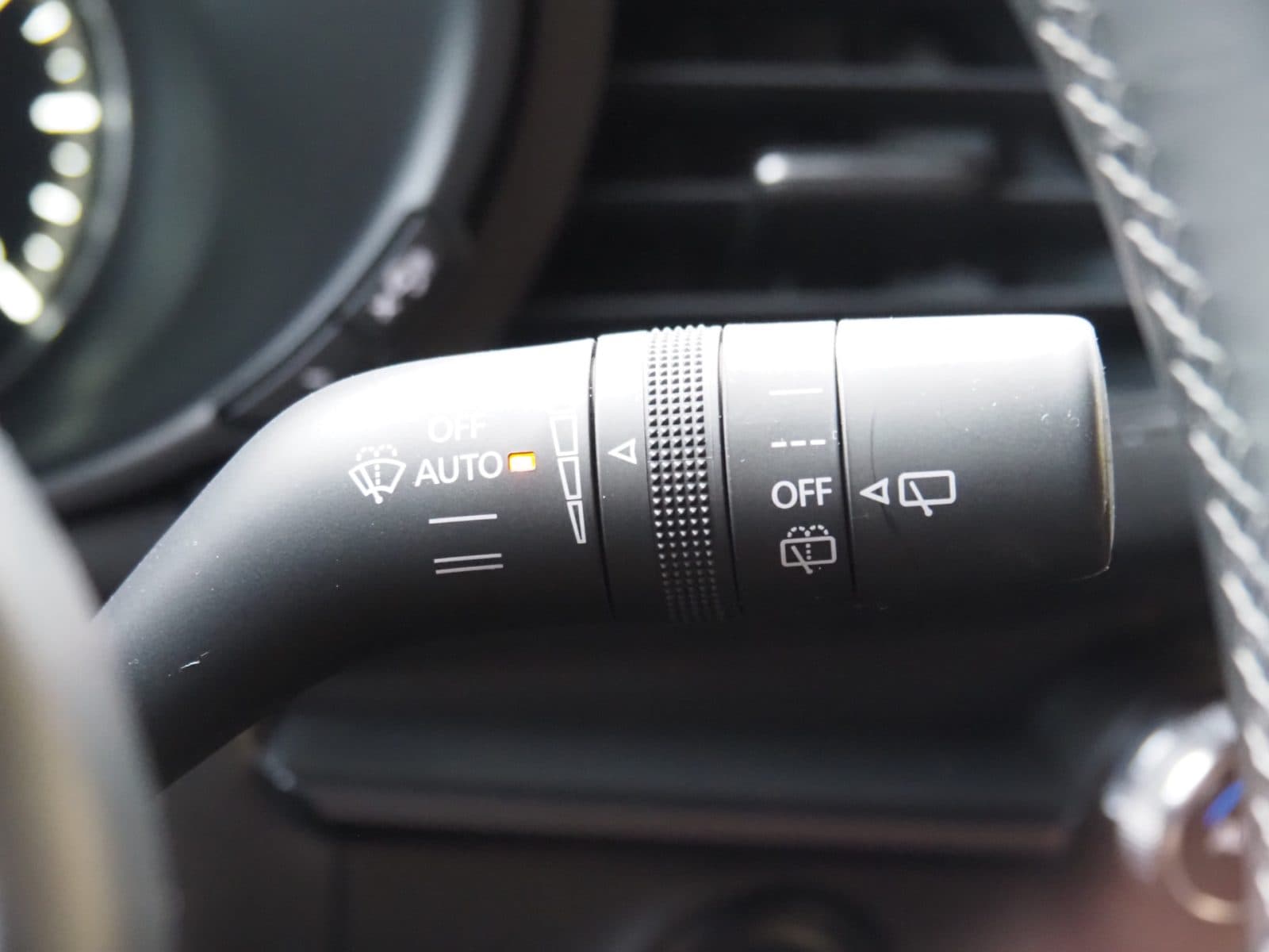 Mazda 3 2.0 e-SkyActiv-X M Hybrid 186 Nagisa thumbnail 18