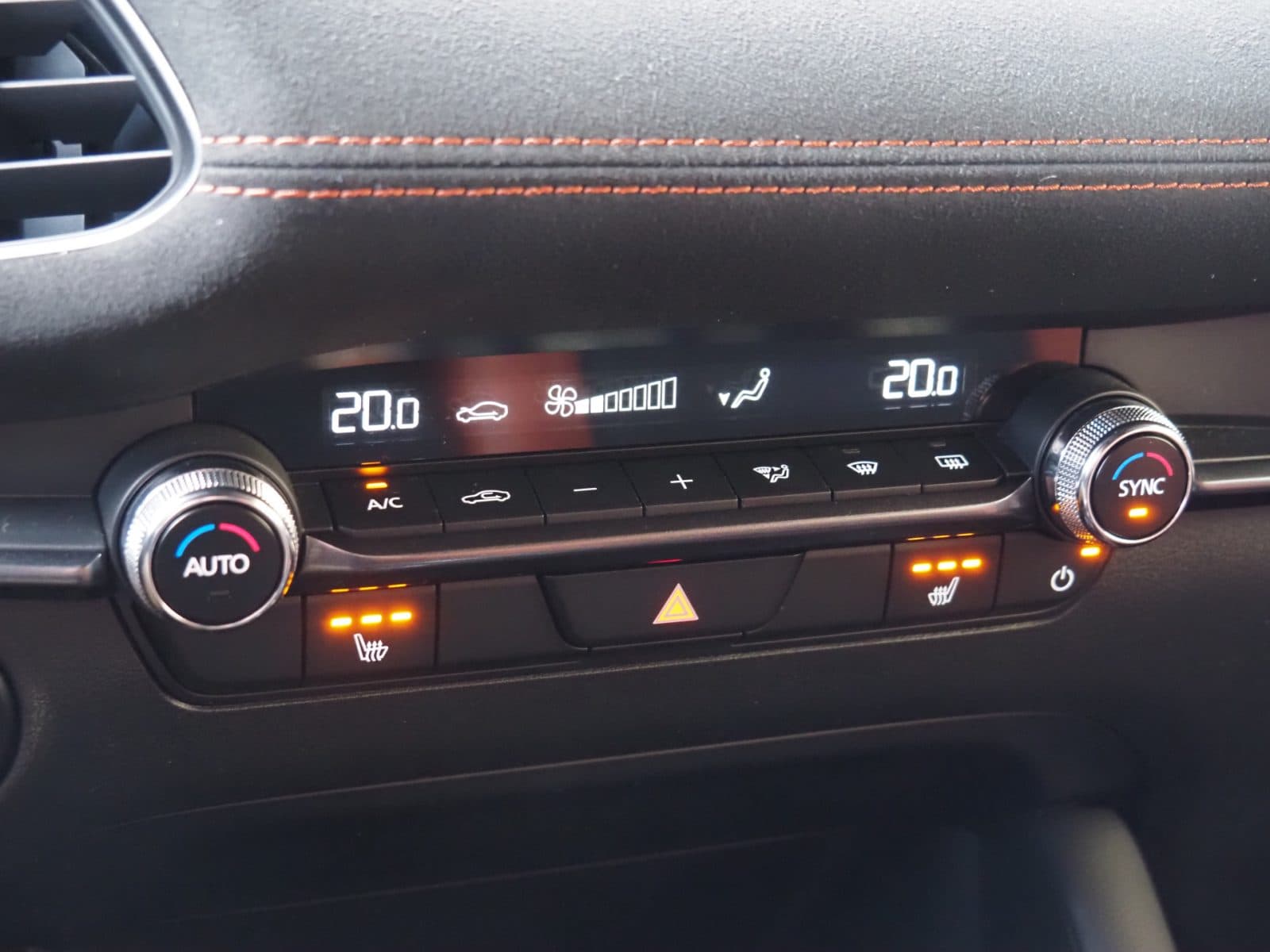 Mazda 3 2.0 e-SkyActiv-X M Hybrid 186 Nagisa thumbnail 23