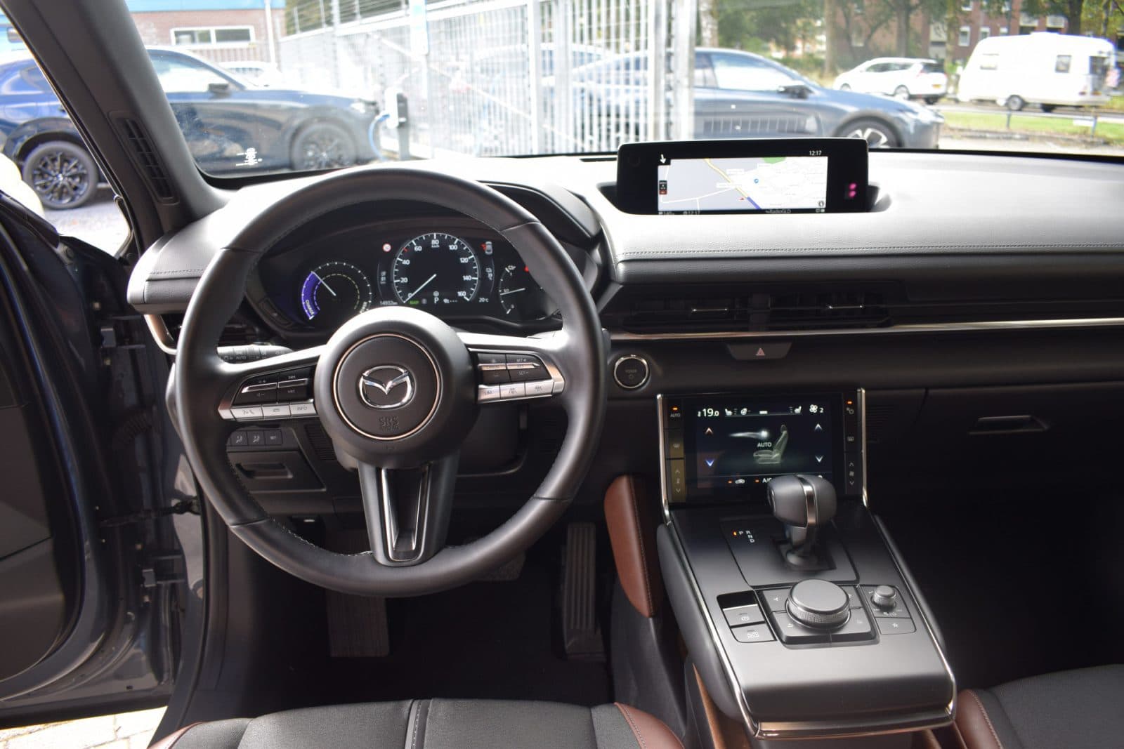 Mazda MX-30 e-SkyActiv EV 145 Makoto 36 kWh – Premium Pack thumbnail 13