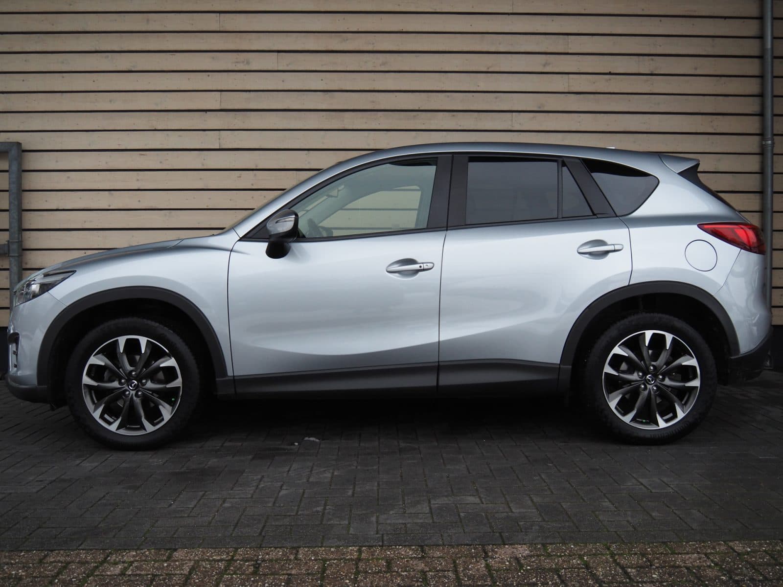 Mazda CX-5 2.0 SkyActiv-G 165 GT-M Line 2WD – Trekhaak – Dealer Onderhouden thumbnail 4