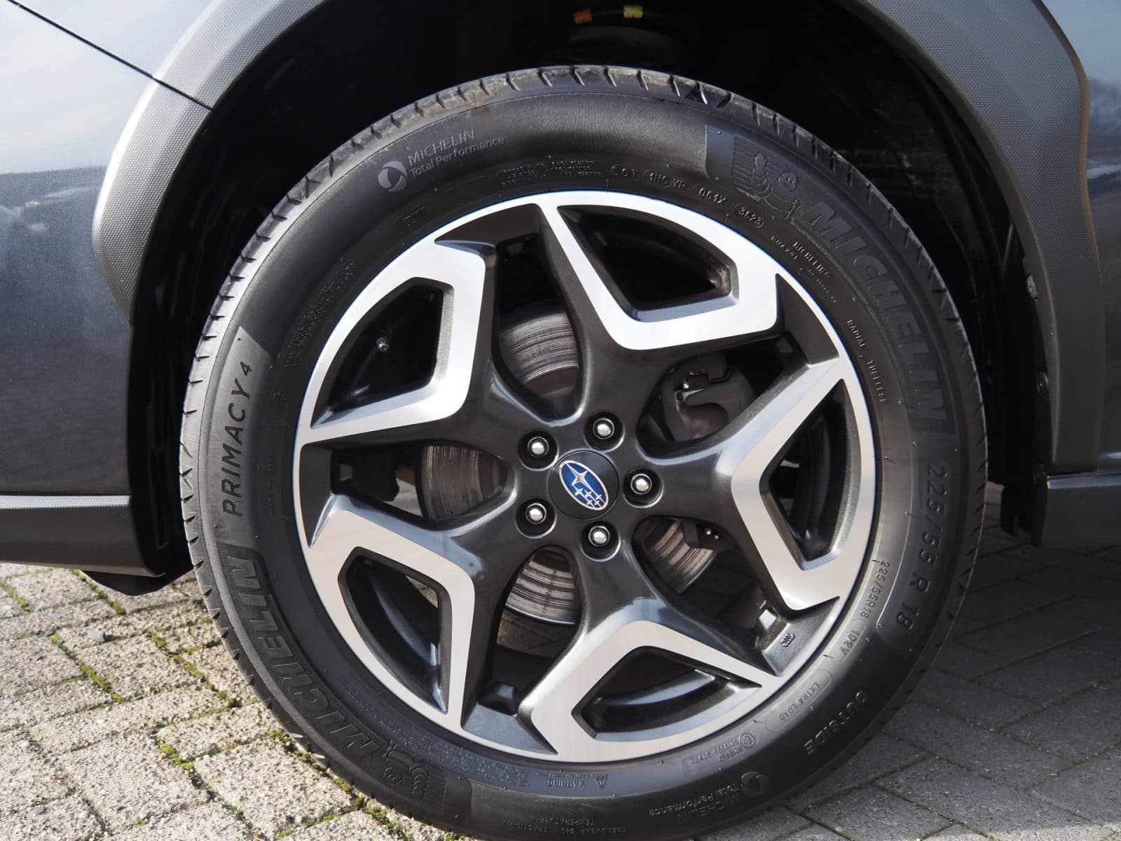 Subaru XV 2.0i e-BOXER Premium – Trekhaak – Dealer onderhouden thumbnail 12