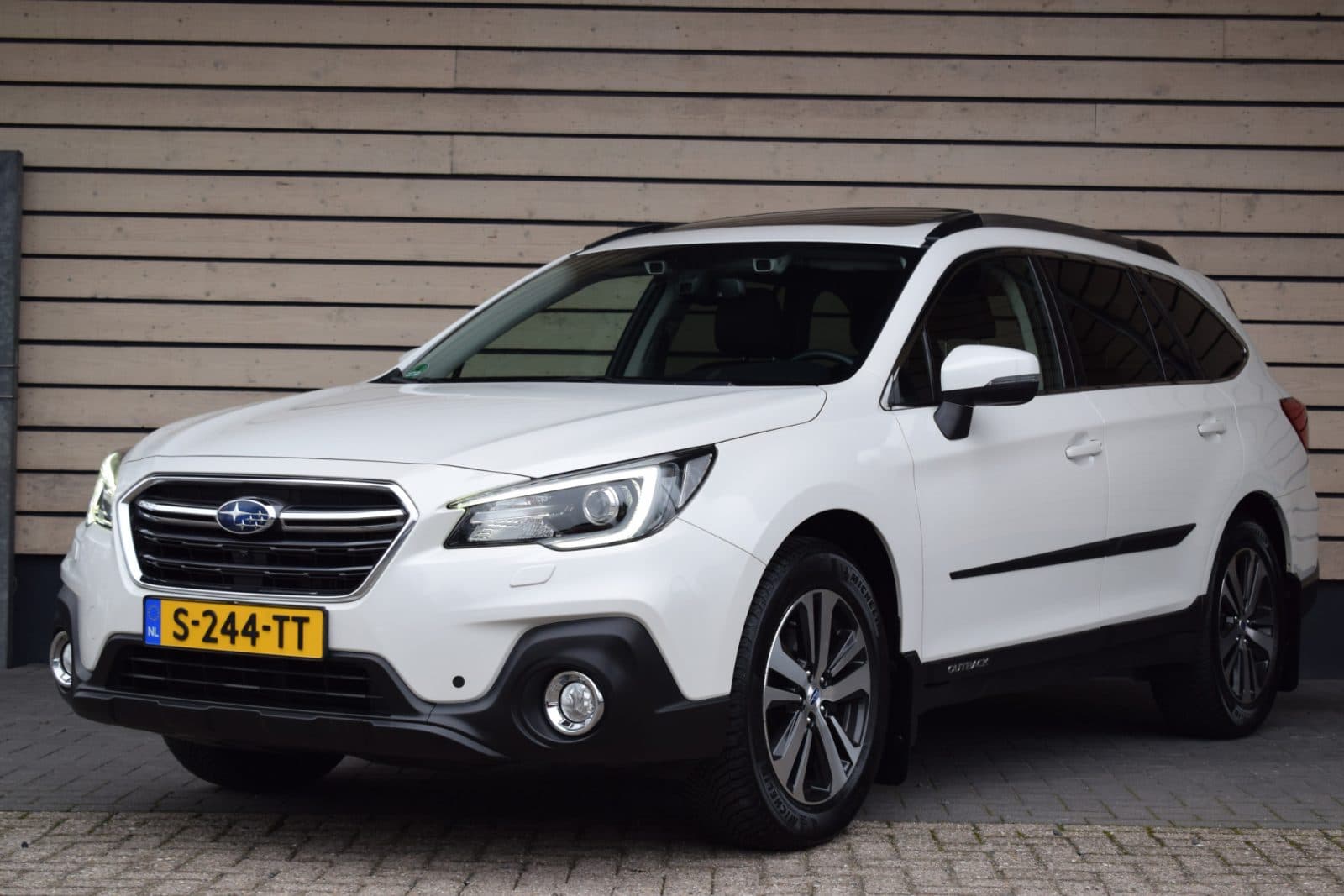 Subaru Outback 2.5i Premium – Dealer Onderhouden – Afneembare Trekhaak – thumbnail 2