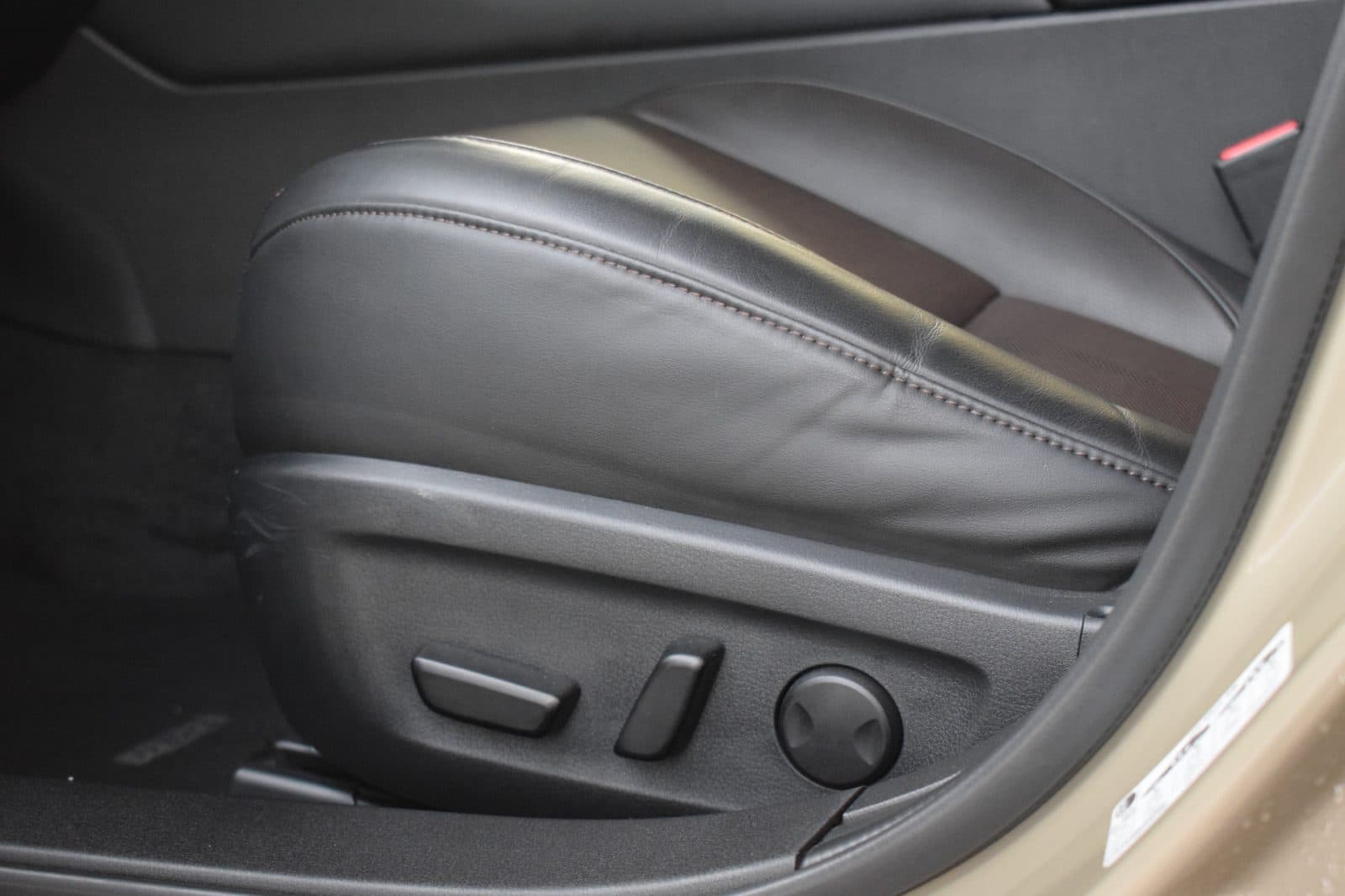 Mazda 3 2.5 e-SkyActiv-G M Hybrid 140 Takumi – Aero Pack – Black Edition thumbnail 14