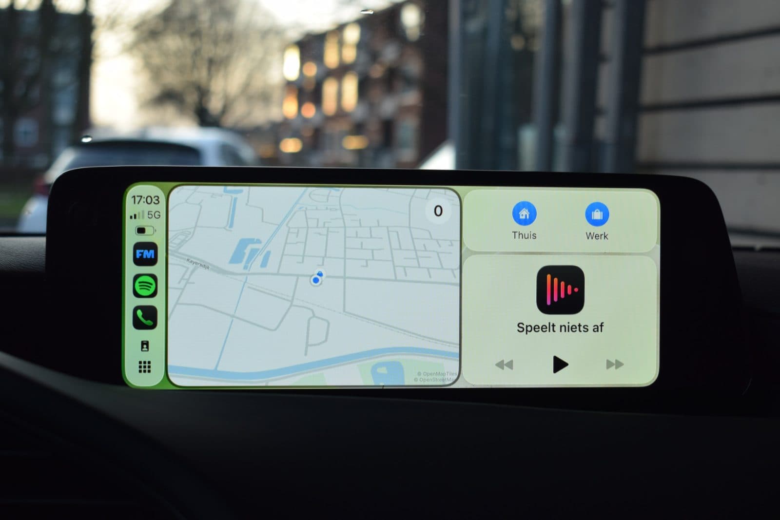 Mazda 3 2.5 e-SkyActiv-G M Hybrid 140 Takumi – Aero Pack – Black Edition thumbnail 29