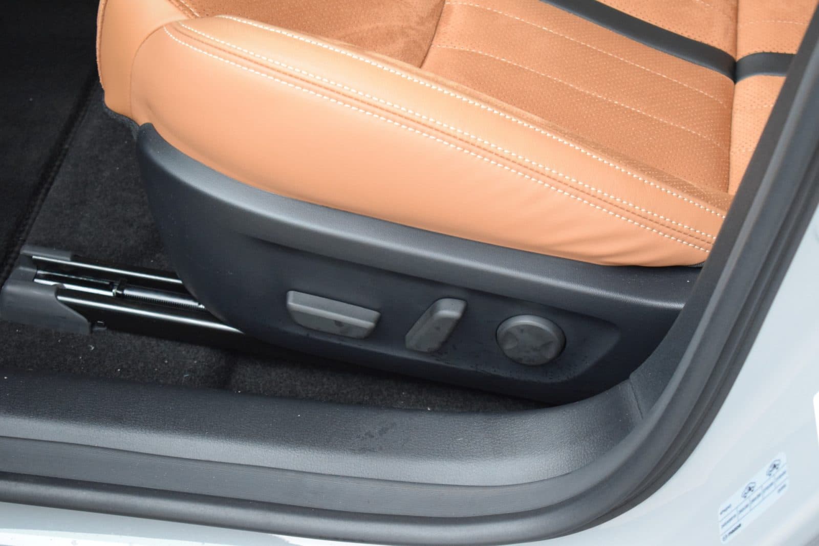 Mazda 6e Takumi Plus 68.8 kWh – Black Edition thumbnail 17