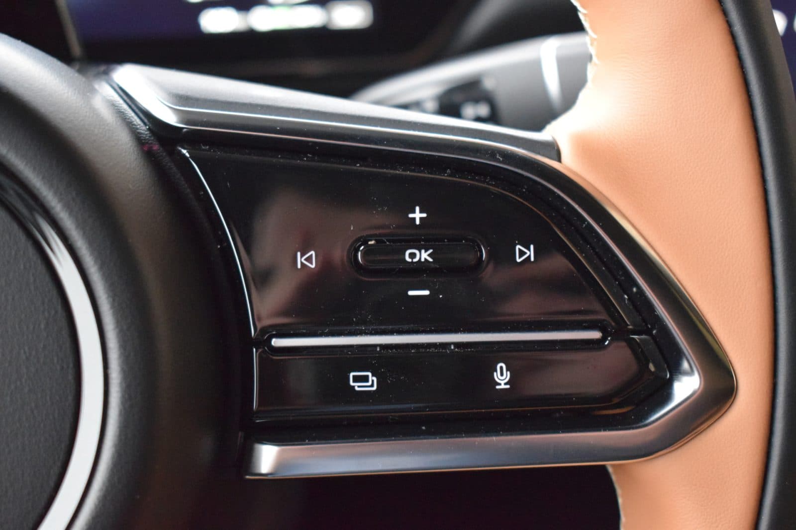 Mazda 6e Takumi Plus 68.8 kWh – Black Edition thumbnail 23