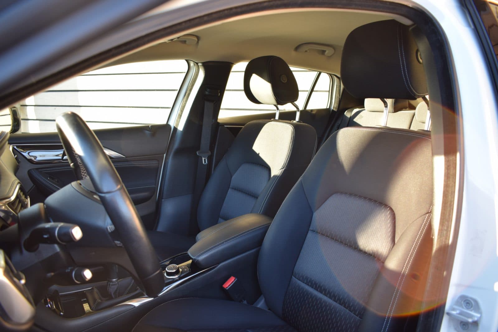 Infiniti Q30 1.6t Premium – Afneembare trekhaak – Rijklaarprijs thumbnail 8