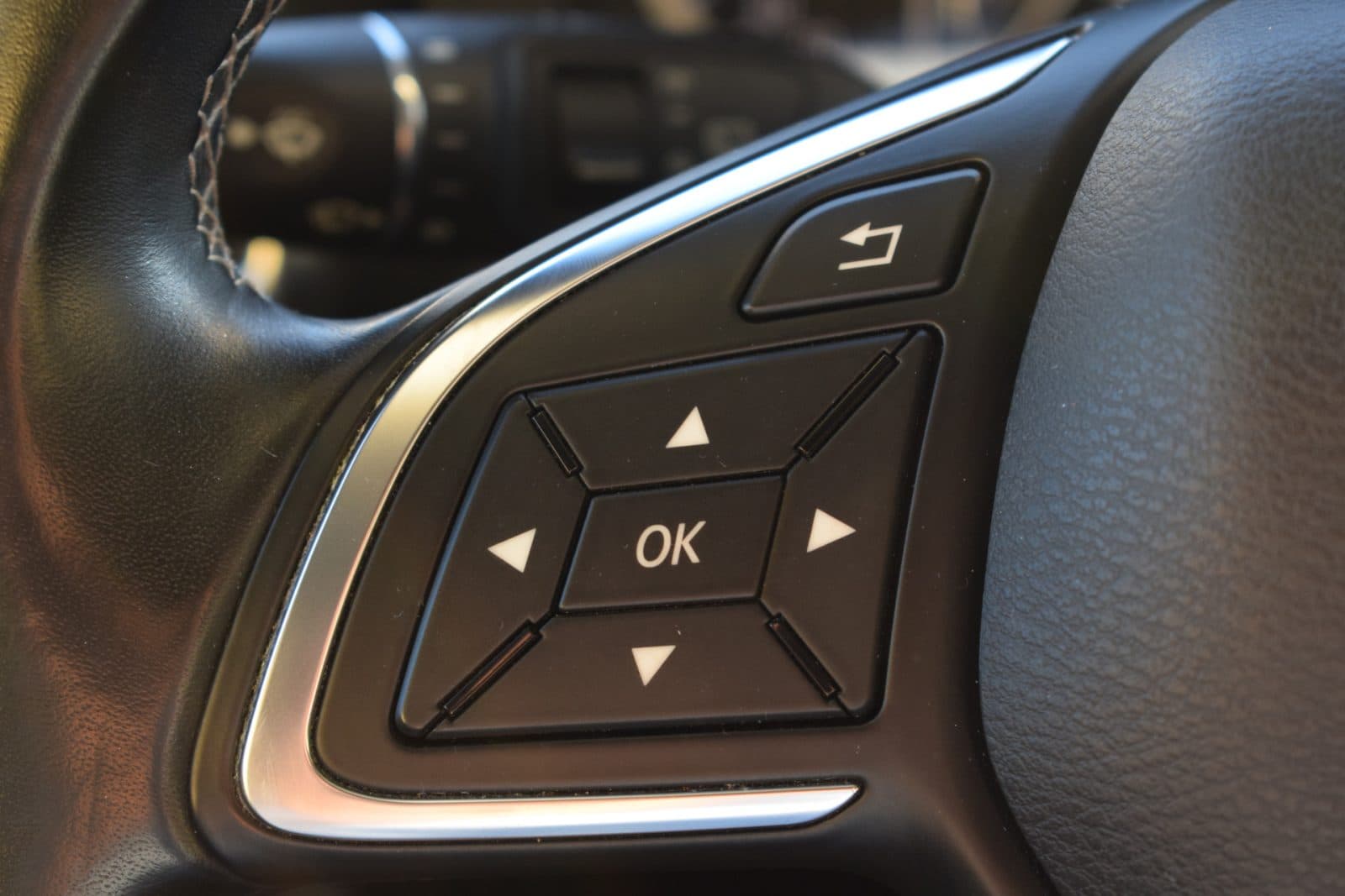 Infiniti Q30 1.6t Premium – Afneembare trekhaak – Rijklaarprijs thumbnail 15