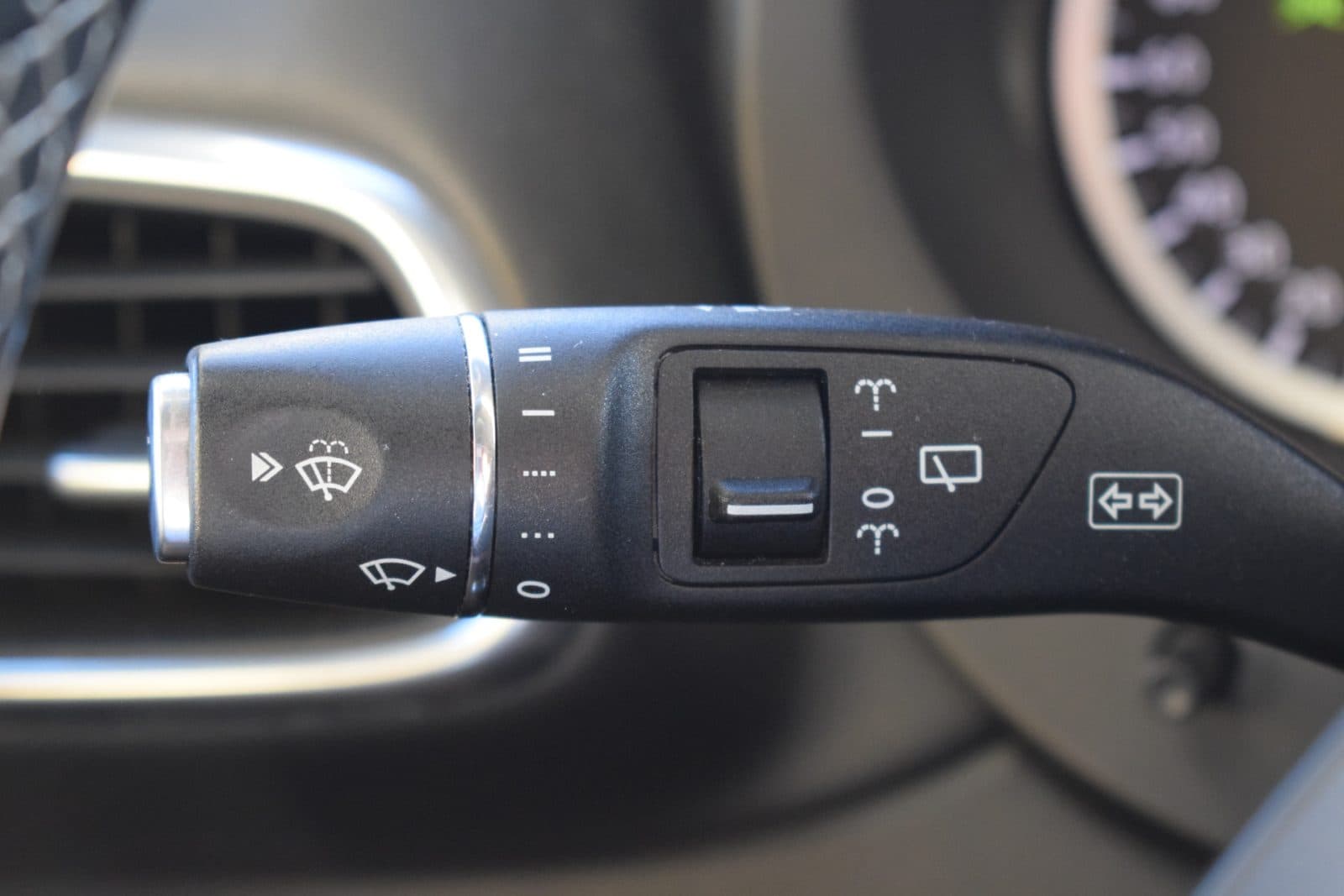 Infiniti Q30 1.6t Premium – Afneembare trekhaak – Rijklaarprijs thumbnail 16