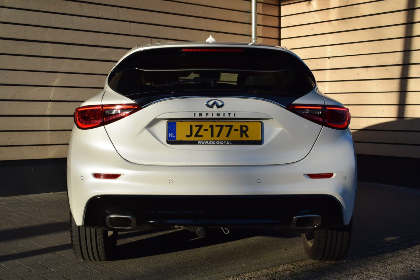 Infiniti Q30 1.6t Premium – Afneembare trekhaak – Rijklaarprijs thumbnail 6