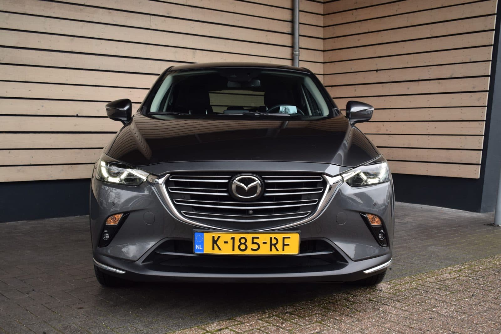 Mazda CX-3 2.0 SkyActiv-G 121 Luxury – i-Activesense pakket – Leather pack – Trekhaak – All season banden thumbnail 4