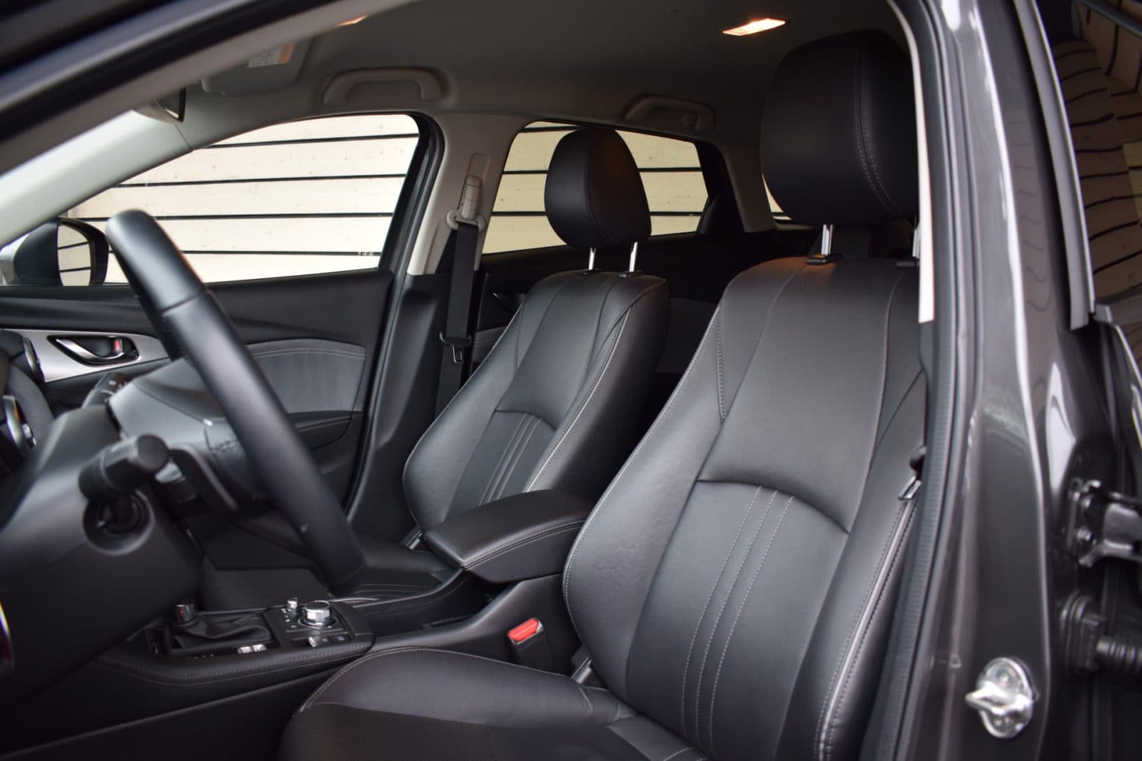 Mazda CX-3 2.0 SkyActiv-G 121 Luxury – i-Activesense pakket – Leather pack – Trekhaak – All season banden thumbnail 16