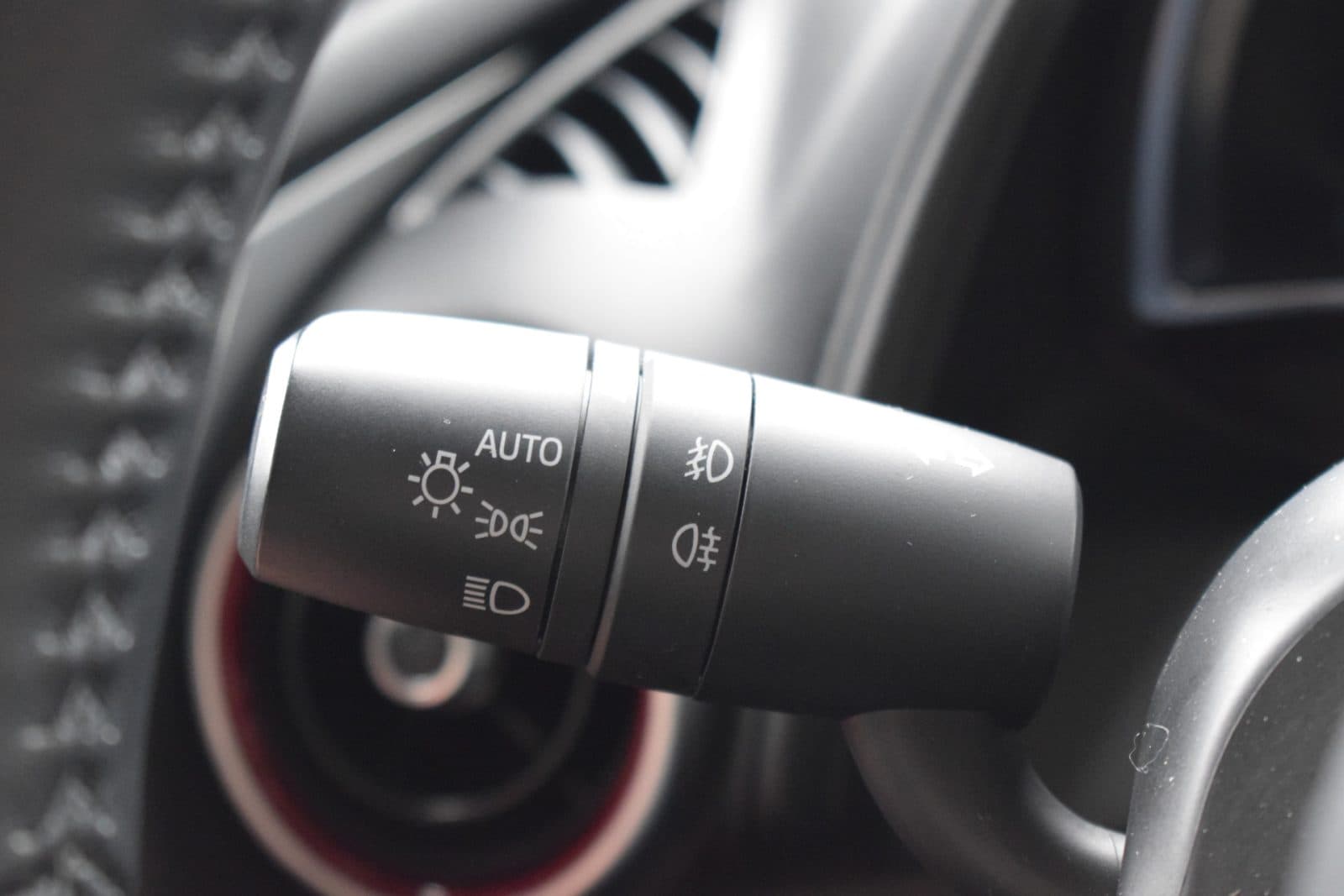 Mazda CX-3 2.0 SkyActiv-G 121 Luxury – i-Activesense pakket – Leather pack – Trekhaak – All season banden thumbnail 37