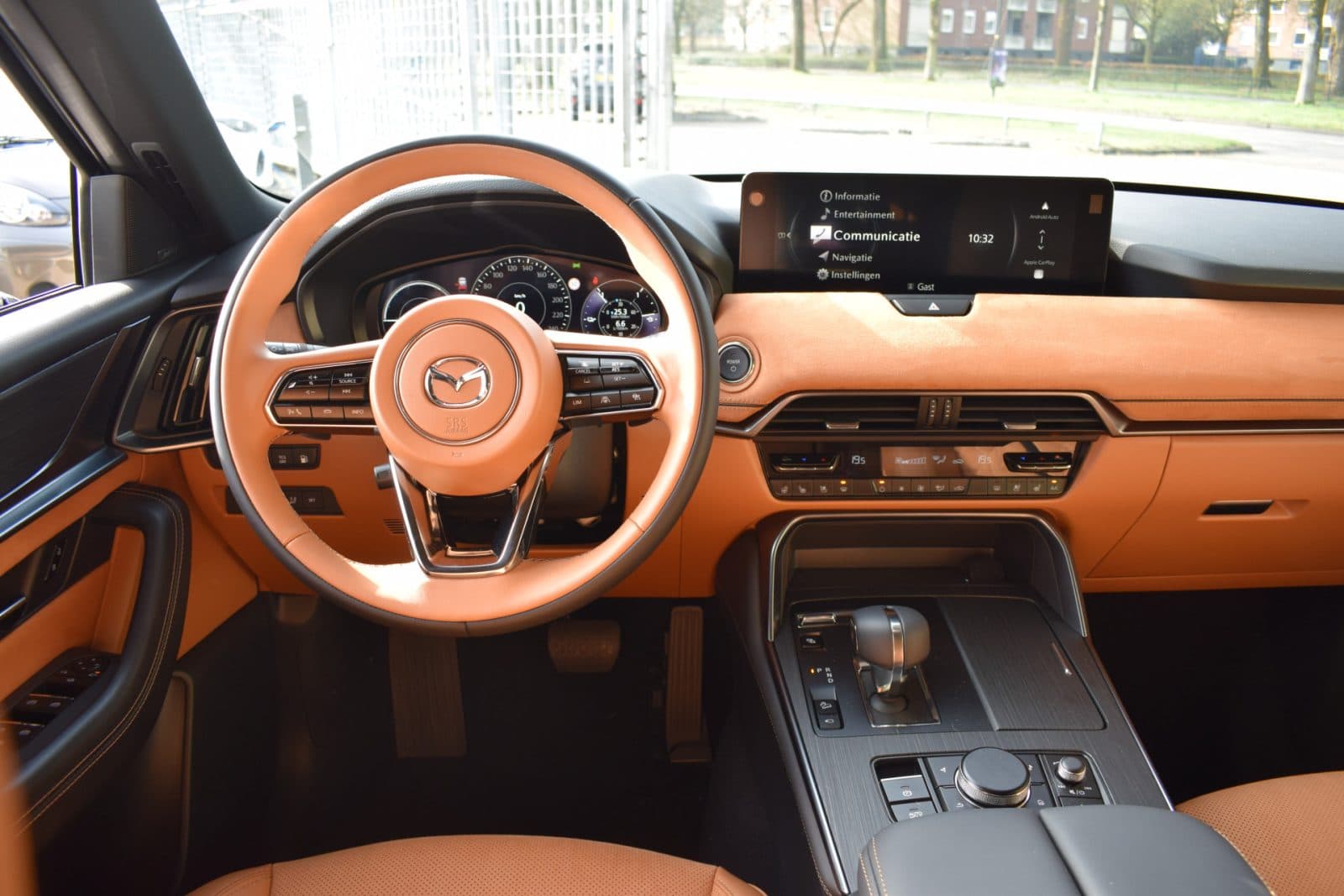 Mazda CX-60 2.5 e-SkyActiv PHEV Homura Business Edition – Tan-Nappa interieur thumbnail 10