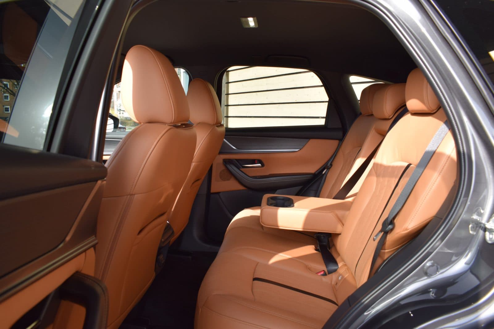 Mazda CX-60 2.5 e-SkyActiv PHEV Homura Business Edition – Tan-Nappa interieur thumbnail 14