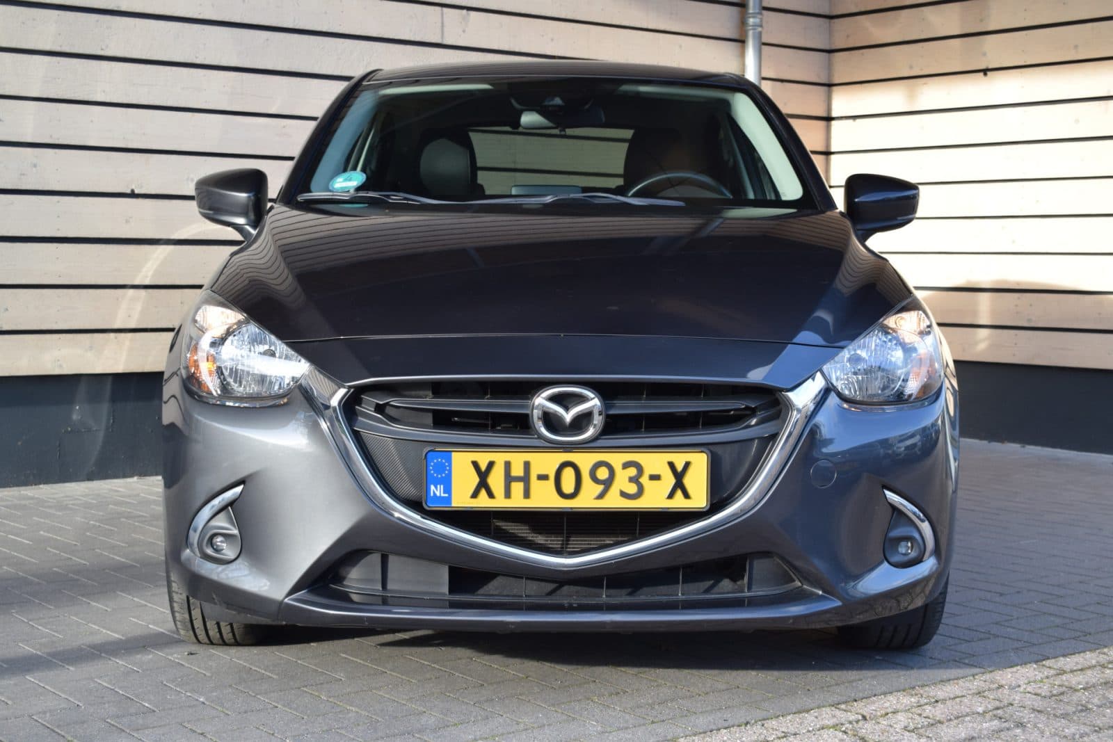 Mazda 2 1.5 Skyactiv-G Sport Selected – 1e eigenaar – Dealer onderhouden thumbnail 3