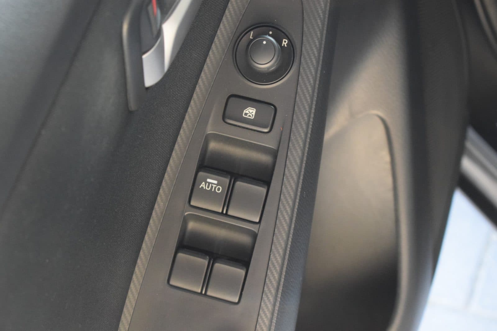 Mazda 2 1.5 Skyactiv-G Sport Selected – 1e eigenaar – Dealer onderhouden thumbnail 11