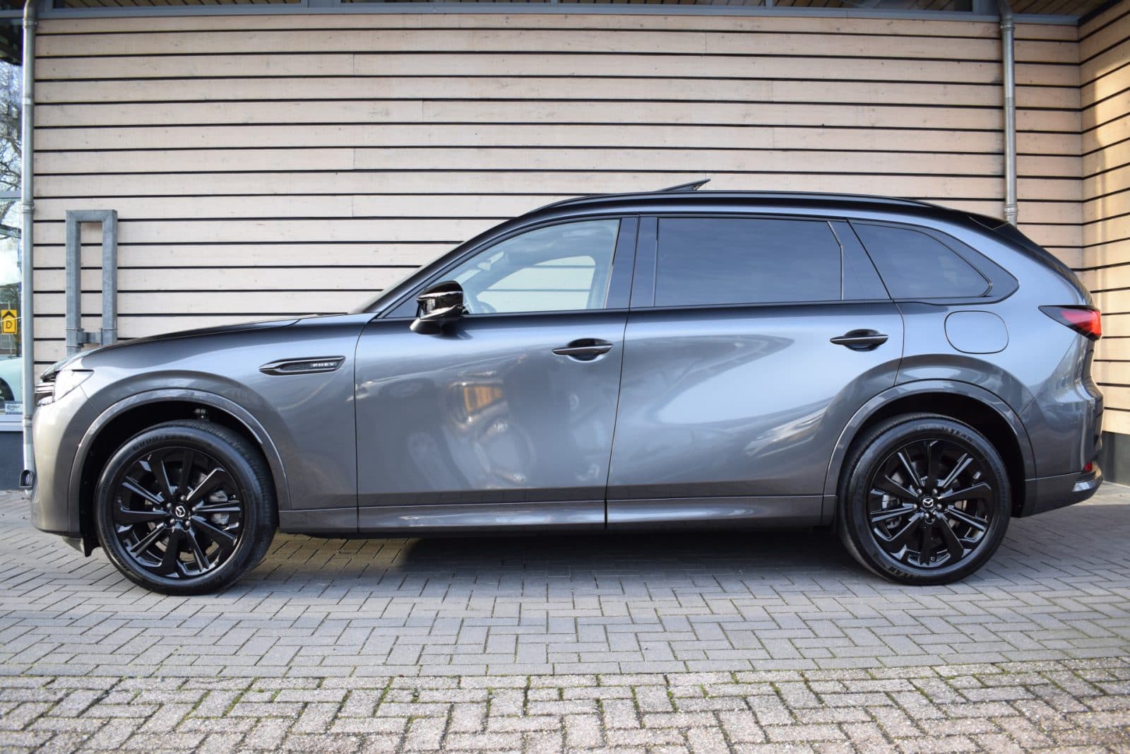 Mazda CX-80 2.5 e-SkyActiv PHEV Homura Plus – Black Edition thumbnail 3