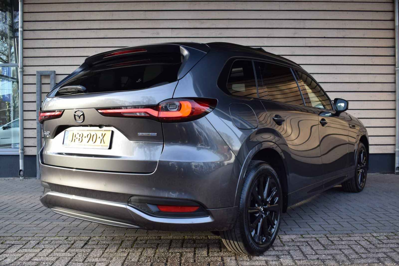 Mazda CX-80 2.5 e-SkyActiv PHEV Homura Plus – Black Edition thumbnail 4