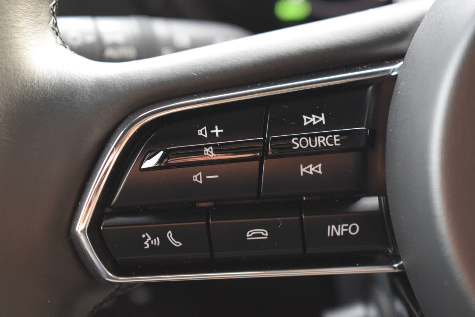 Mazda CX-80 2.5 e-SkyActiv PHEV Homura Plus – Black Edition thumbnail 21