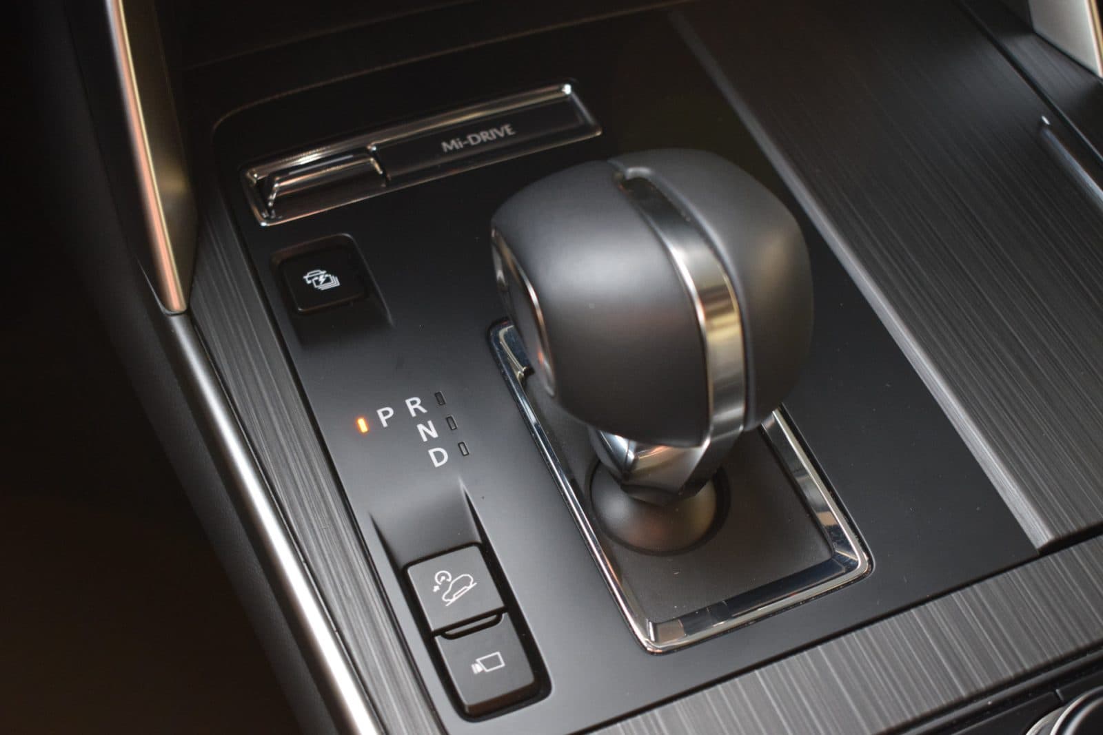 Mazda CX-80 2.5 e-SkyActiv PHEV Homura Plus – Black Edition thumbnail 24