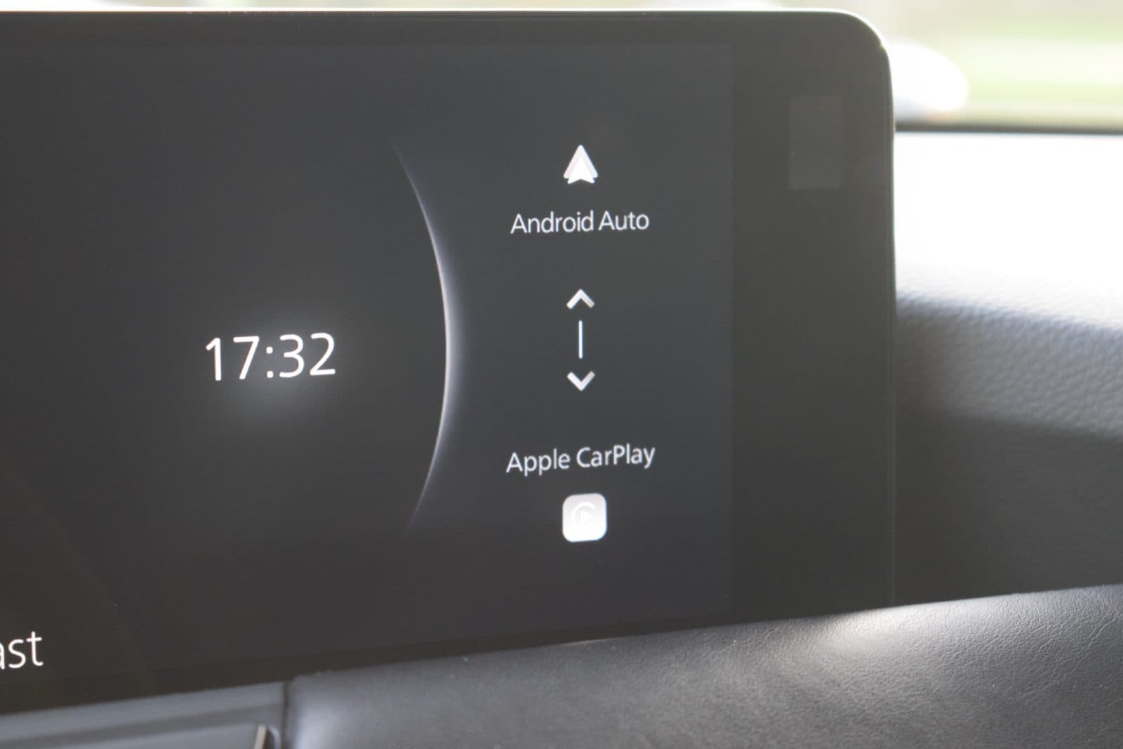 Mazda CX-80 2.5 e-SkyActiv PHEV Homura Plus – Black Edition thumbnail 28