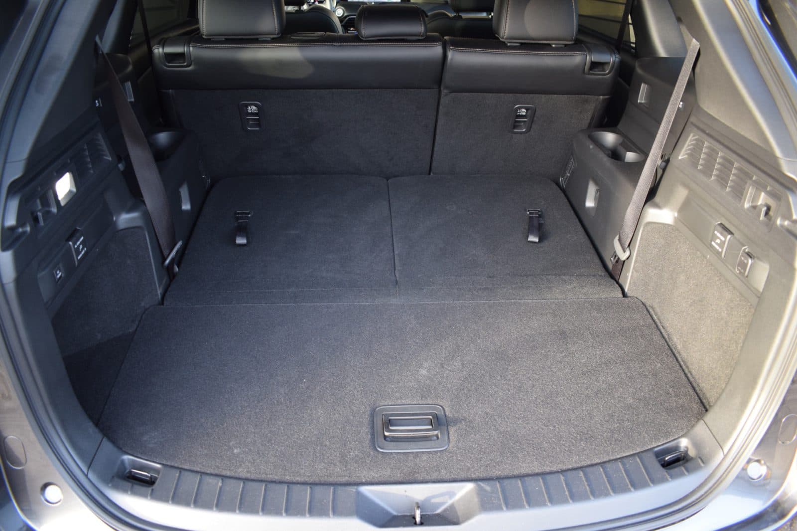 Mazda CX-80 2.5 e-SkyActiv PHEV Homura Plus – Black Edition thumbnail 36