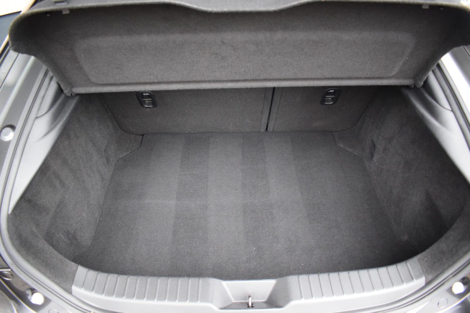 Mazda 3 2.0 e-SkyActiv-X M Hybrid 186 Luxury – i-Activesense pack – Aero pack – Dealer onderhouden thumbnail 9