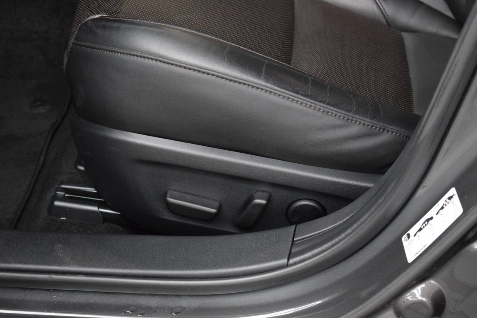 Mazda 3 2.0 e-SkyActiv-X M Hybrid 186 Luxury – i-Activesense pack – Aero pack – Dealer onderhouden thumbnail 19