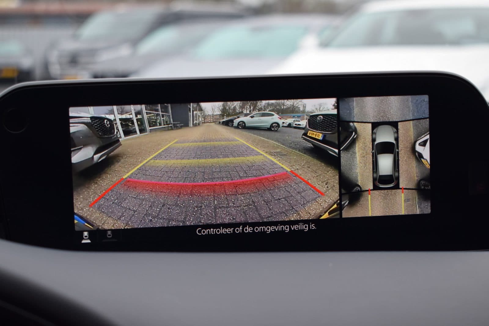 Mazda 3 2.0 e-SkyActiv-X M Hybrid 186 Luxury – i-Activesense pack – Aero pack – Dealer onderhouden thumbnail 41