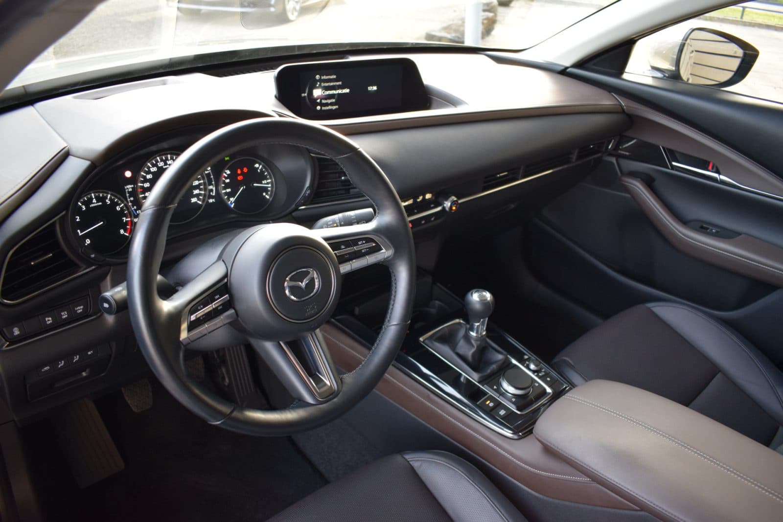 Mazda CX-30 2.0 e-SkyActiv-X M Hybrid Luxury – 1e eigenaar – Trekhaak – Dealer onderhouden thumbnail 8