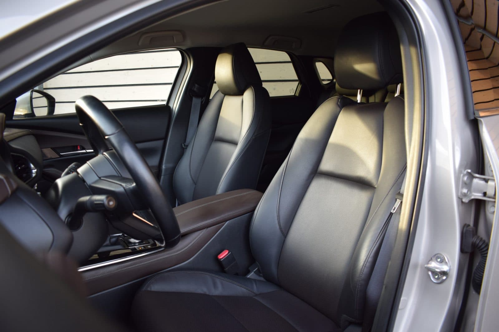 Mazda CX-30 2.0 e-SkyActiv-X M Hybrid Luxury – 1e eigenaar – Trekhaak – Dealer onderhouden thumbnail 9