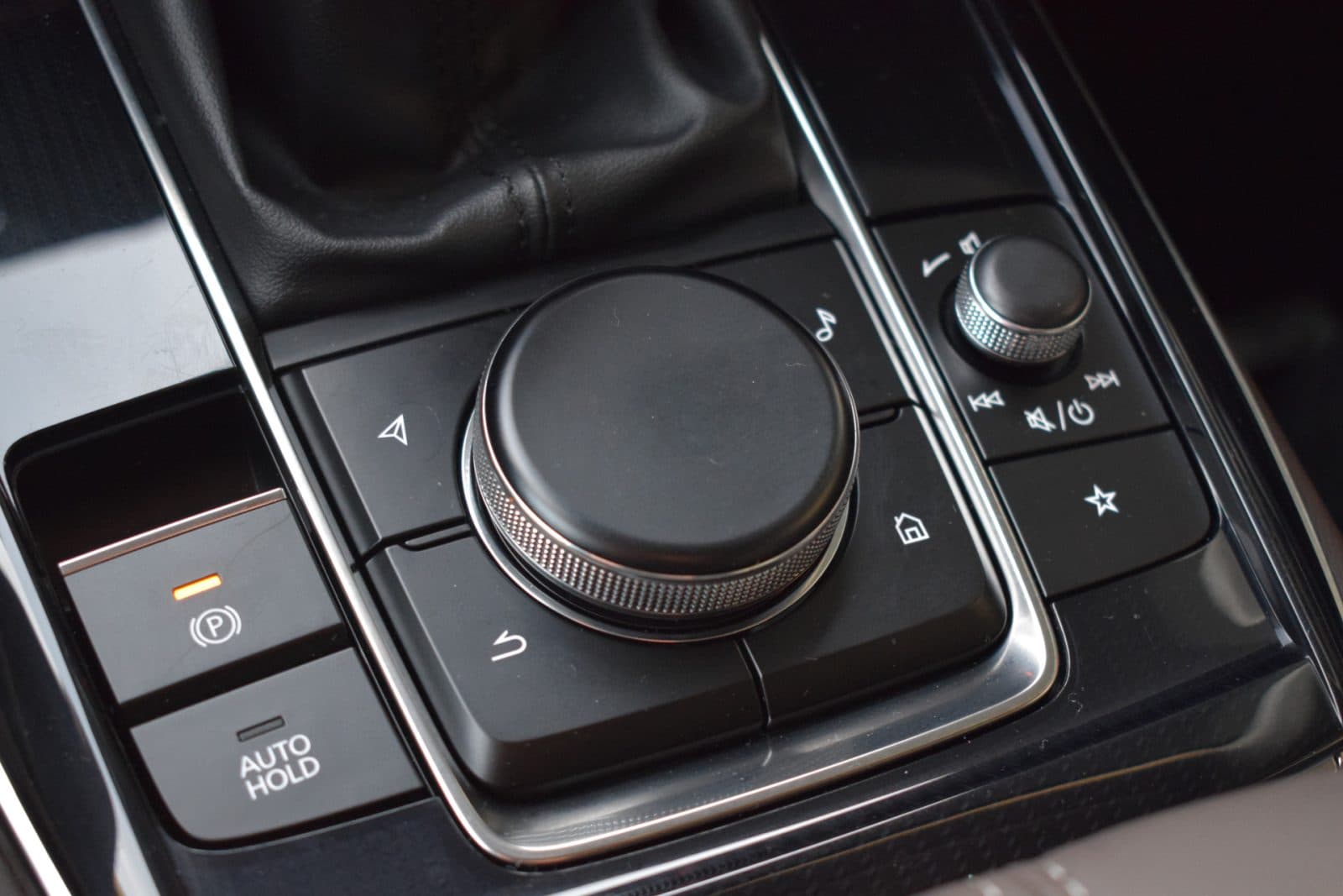 Mazda CX-30 2.0 e-SkyActiv-X M Hybrid Luxury – 1e eigenaar – Trekhaak – Dealer onderhouden thumbnail 31