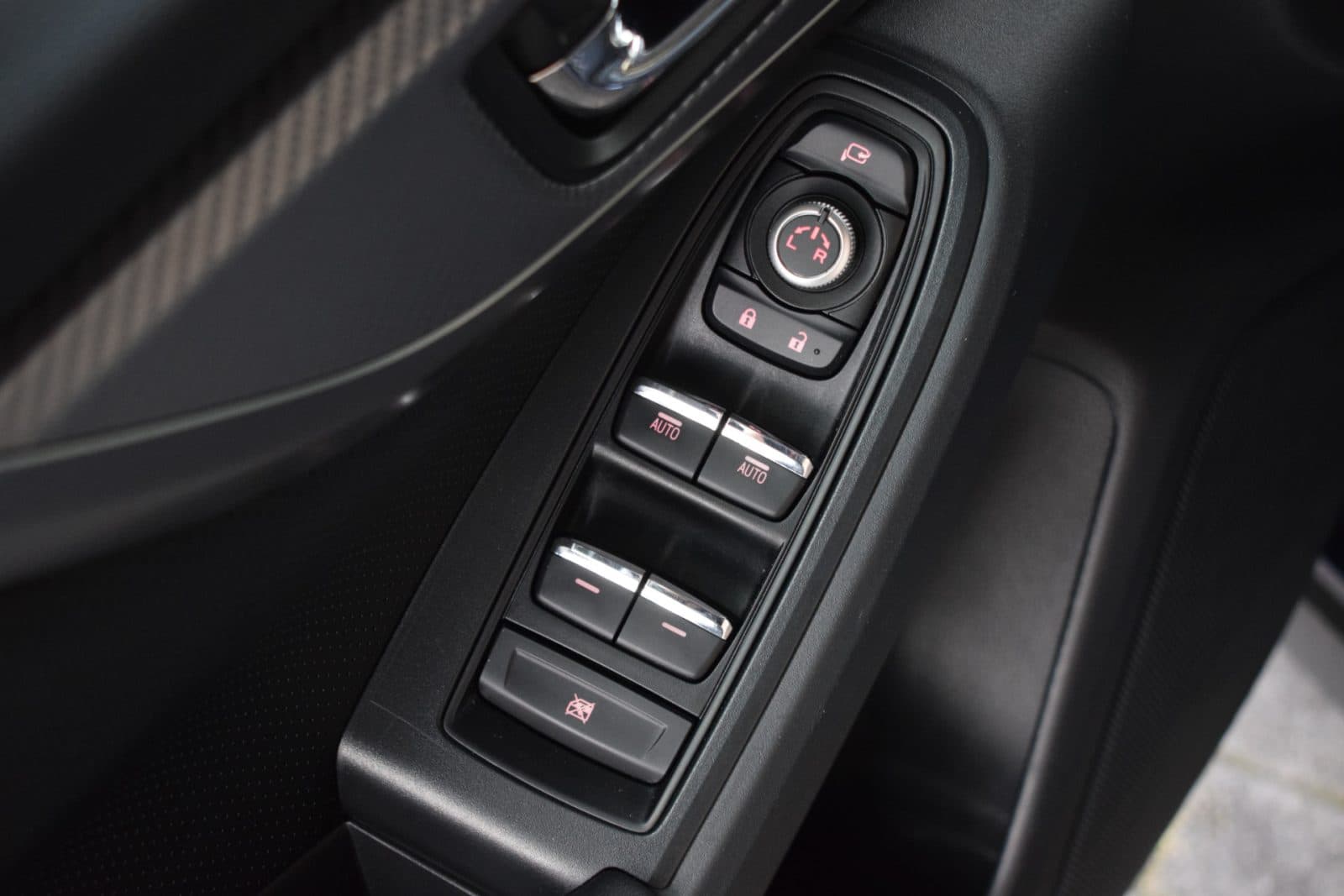 Subaru XV 2.0i e-BOXER Premium – Trekhaak – Dealer onderhouden thumbnail 19