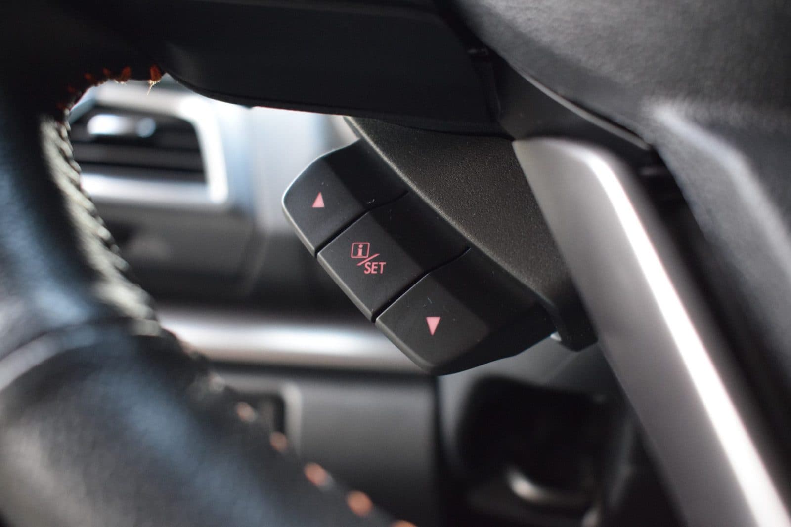 Subaru XV 2.0i e-BOXER Premium – Trekhaak – Dealer onderhouden thumbnail 22