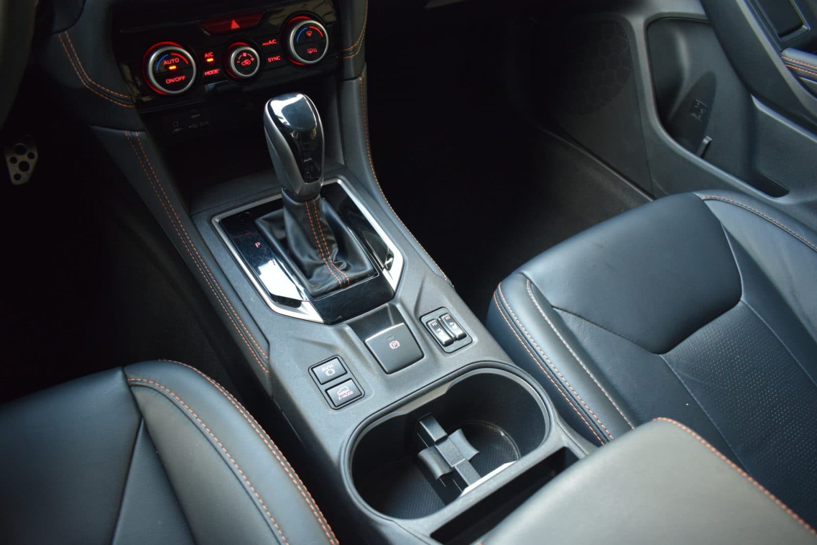 Subaru XV 2.0i e-BOXER Premium – Trekhaak – Dealer onderhouden thumbnail 29