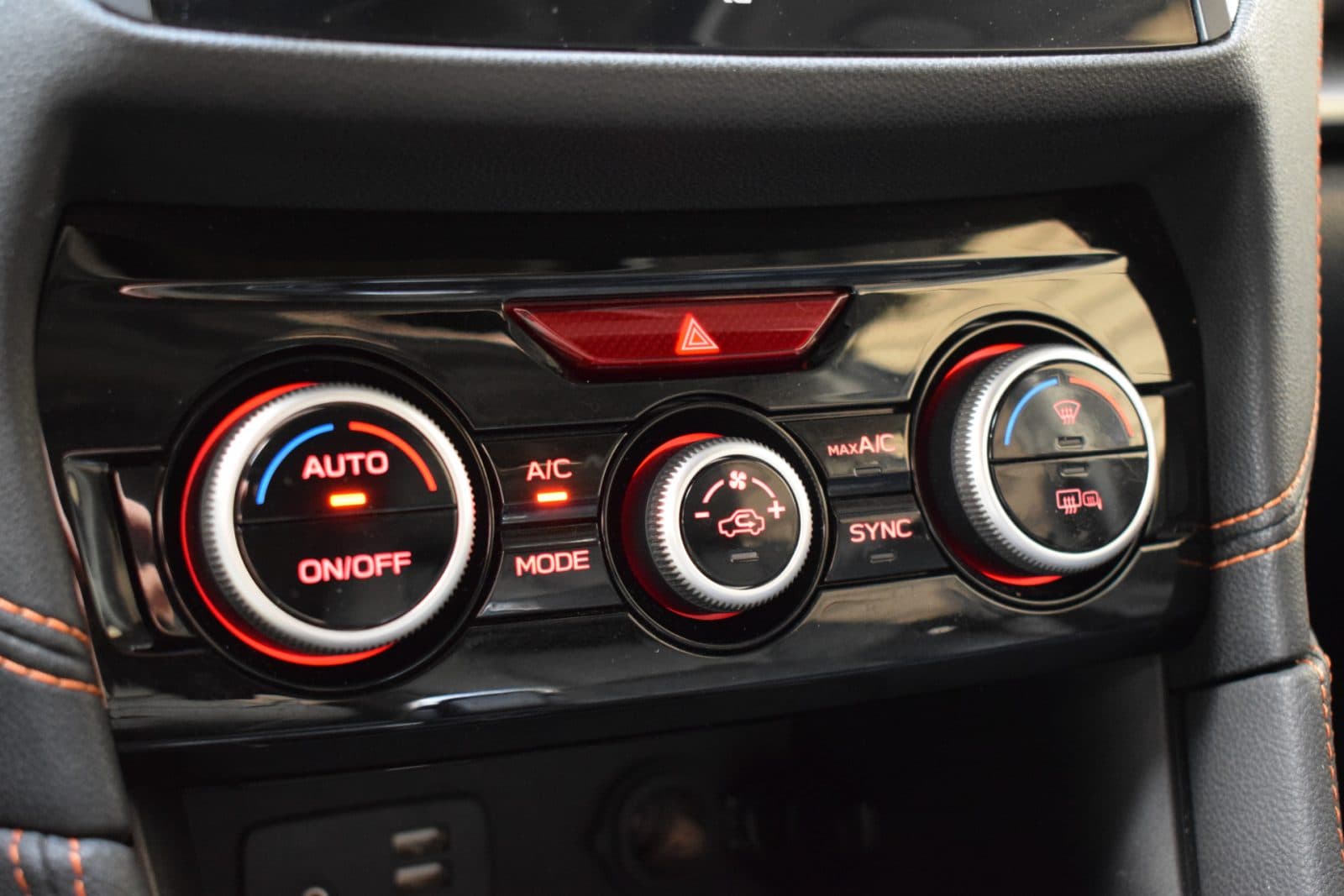 Subaru XV 2.0i e-BOXER Premium – Trekhaak – Dealer onderhouden thumbnail 32