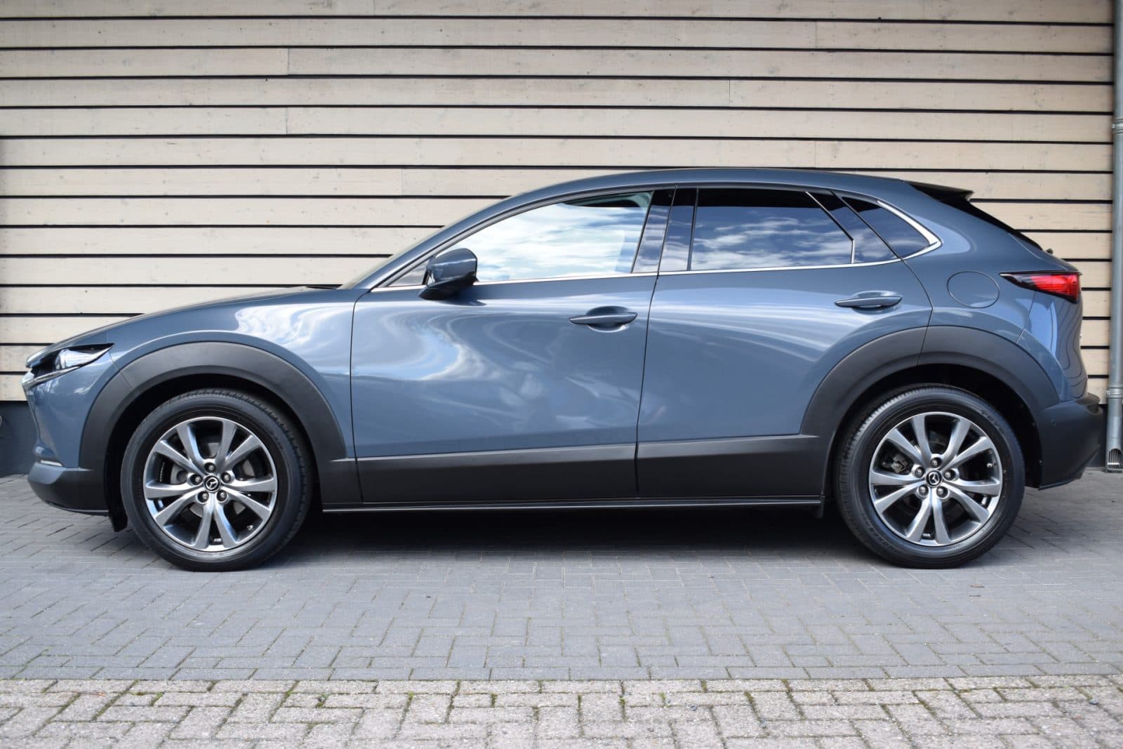 Mazda CX-30 2.0 e-SkyActiv-X M Hybrid Luxury – Afneembare trekhaak – Dealer onderhouden thumbnail 4