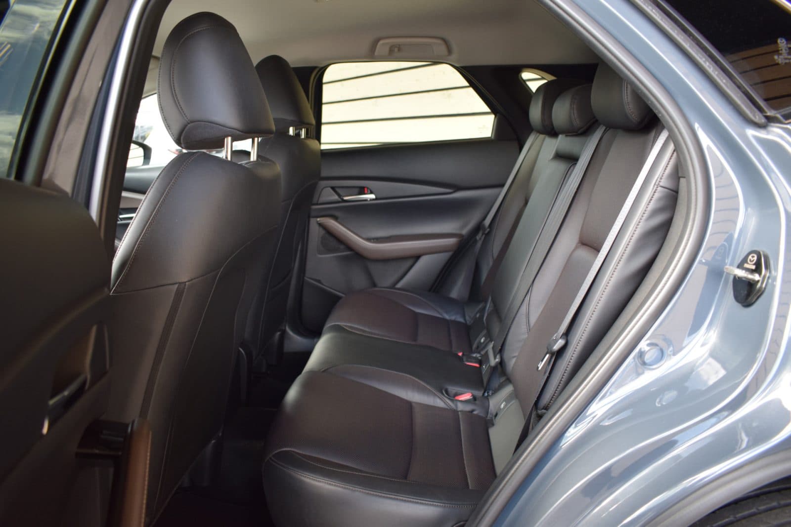 Mazda CX-30 2.0 e-SkyActiv-X M Hybrid Luxury – Afneembare trekhaak – Dealer onderhouden thumbnail 12