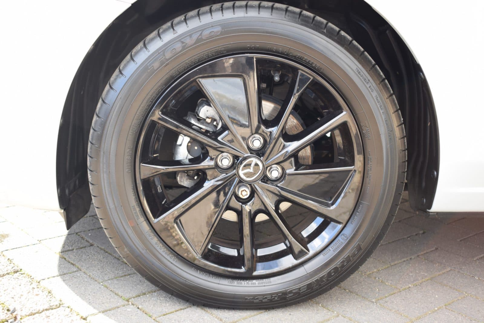 Mazda 2 1.5 e-SkyActiv-G 90 Homura – Dealer onderhouden thumbnail 6