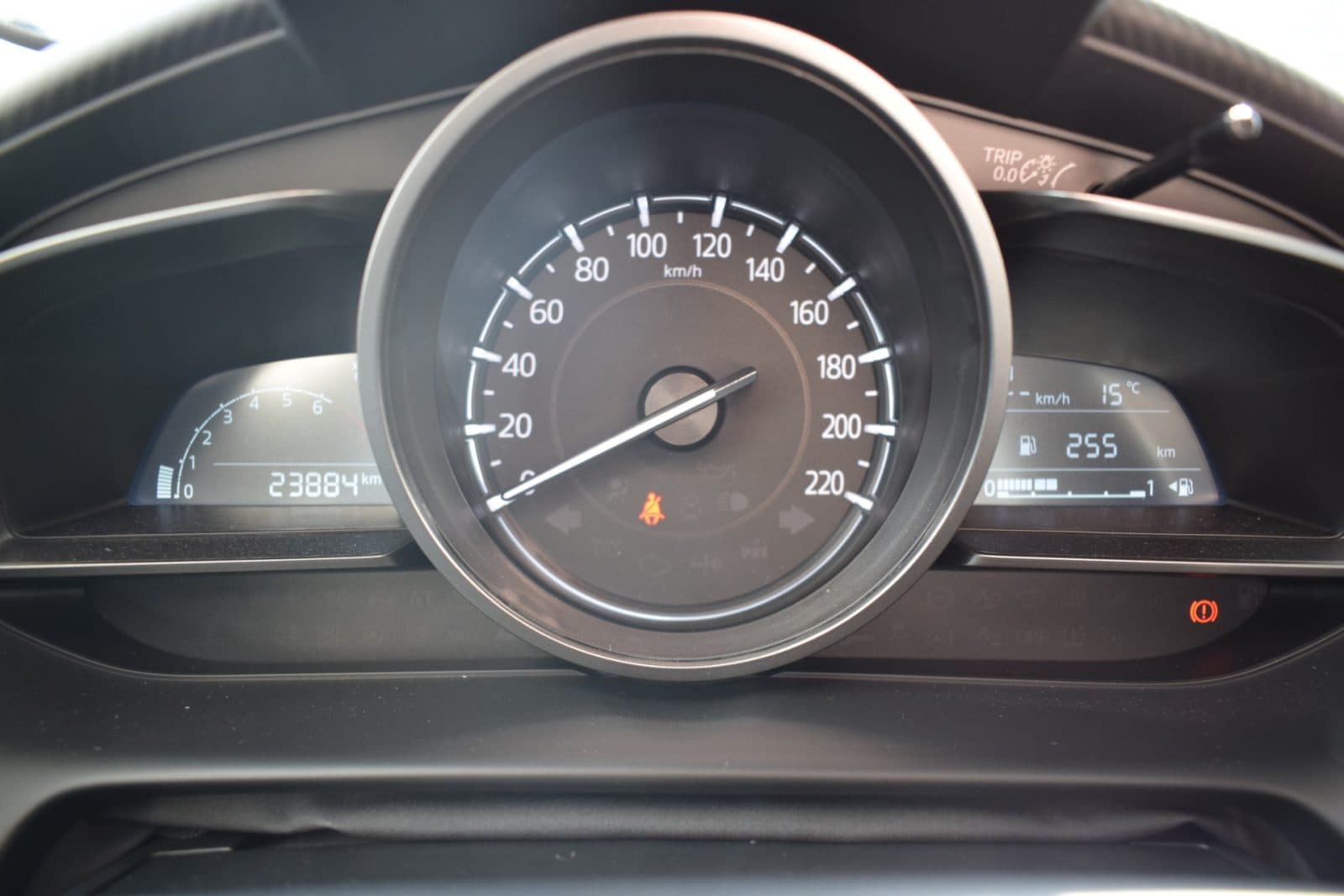 Mazda 2 1.5 e-SkyActiv-G 90 Homura – Dealer onderhouden thumbnail 12