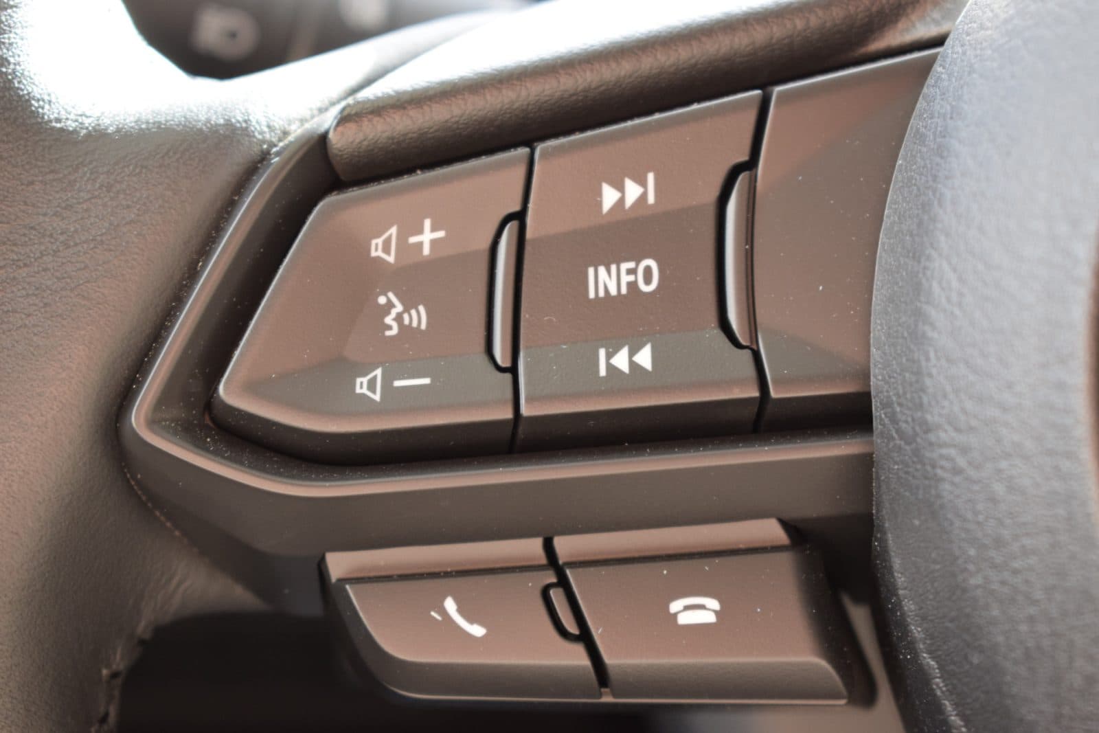 Mazda 2 1.5 e-SkyActiv-G 90 Homura – Dealer onderhouden thumbnail 14